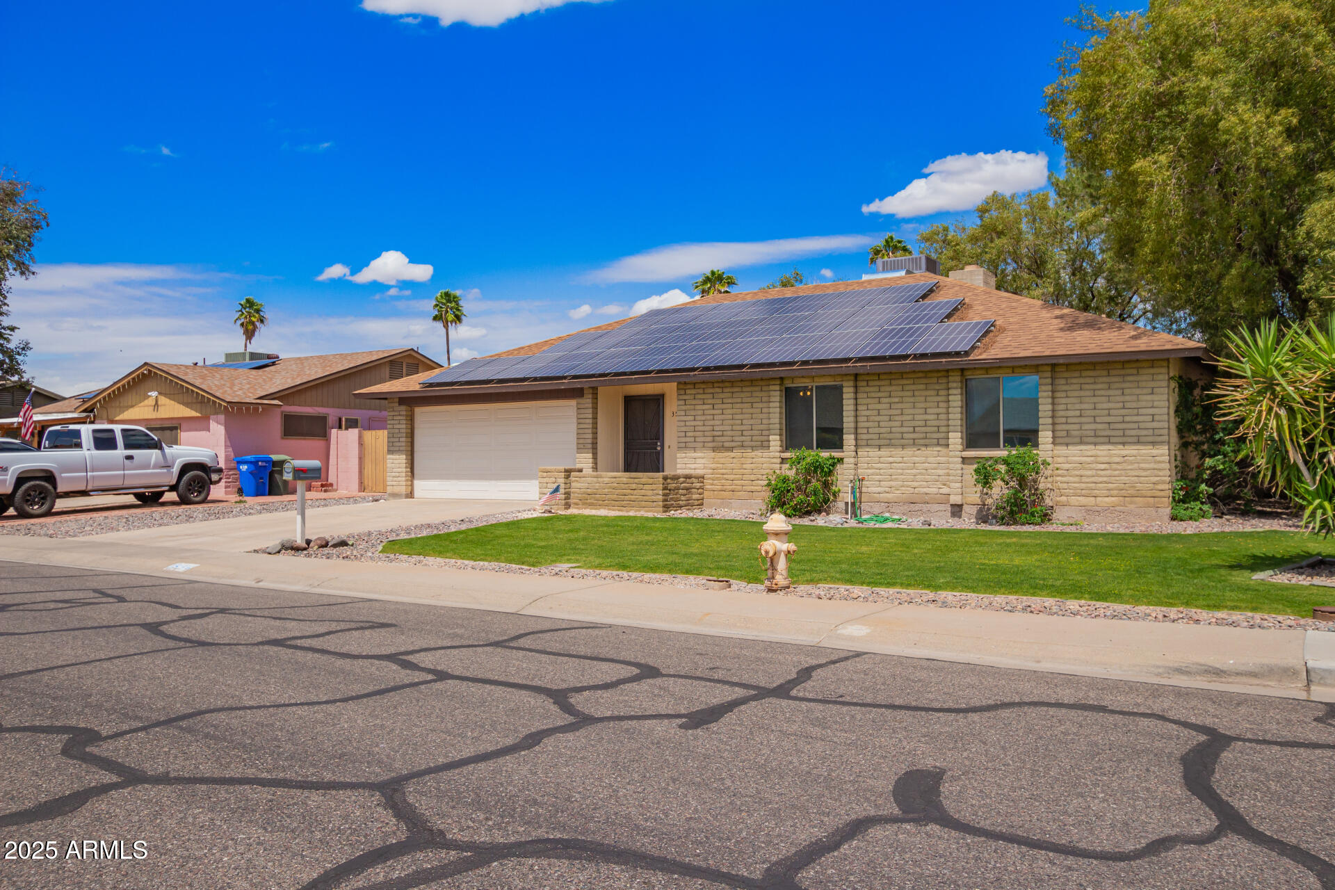 3556 E ANGELA Drive