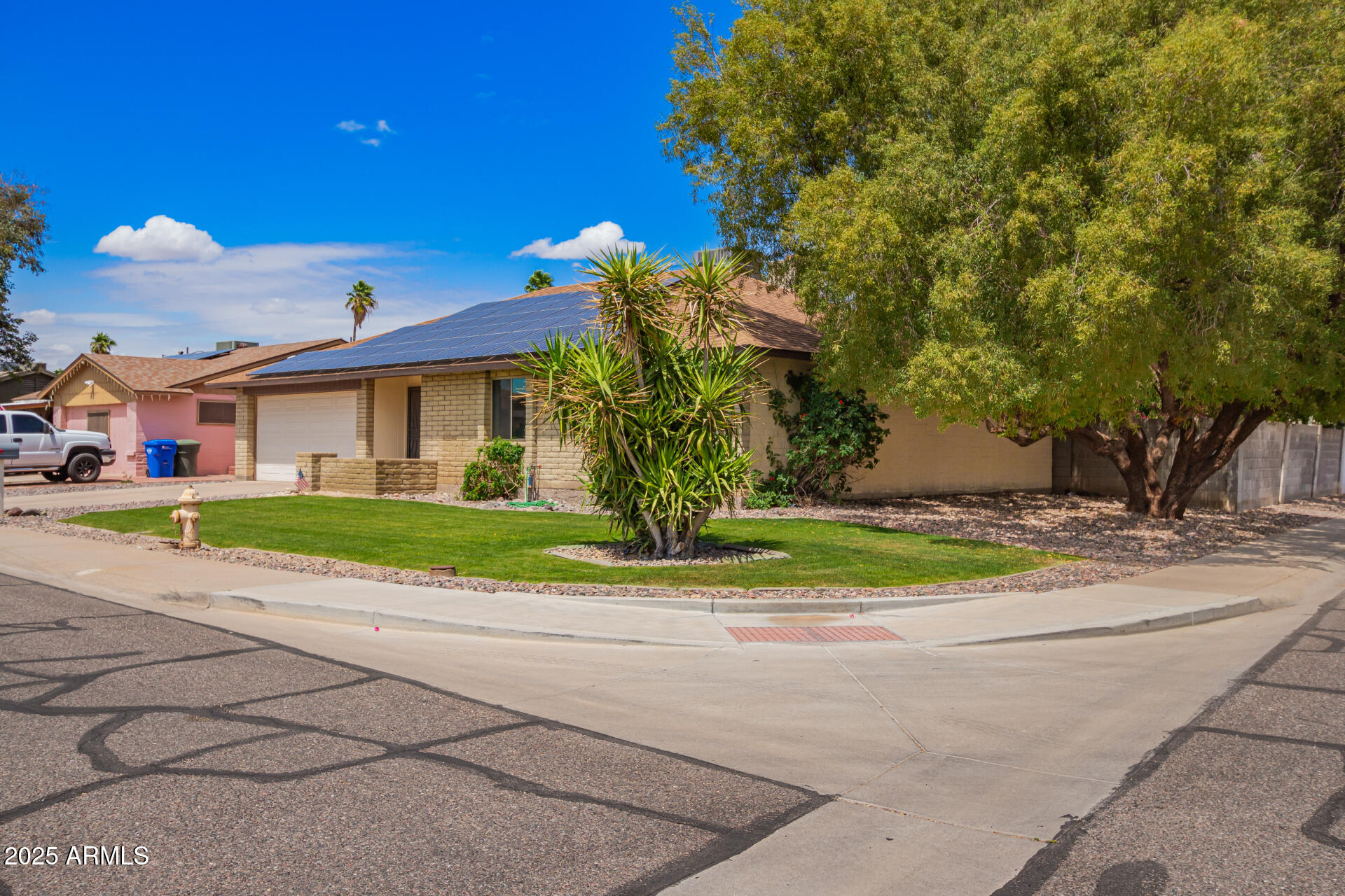 3556 E ANGELA Drive