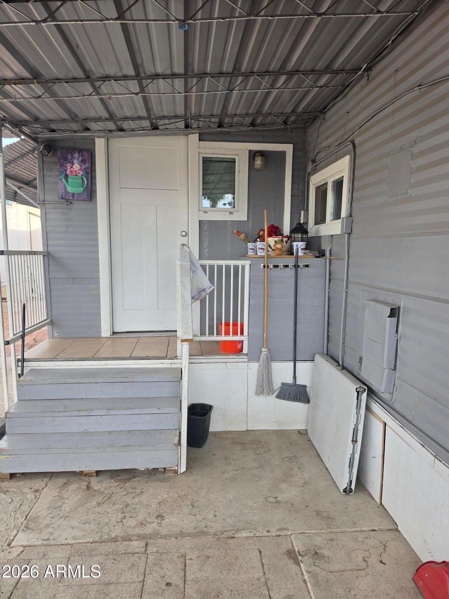 5207 N BLACK CANYON Highway 48