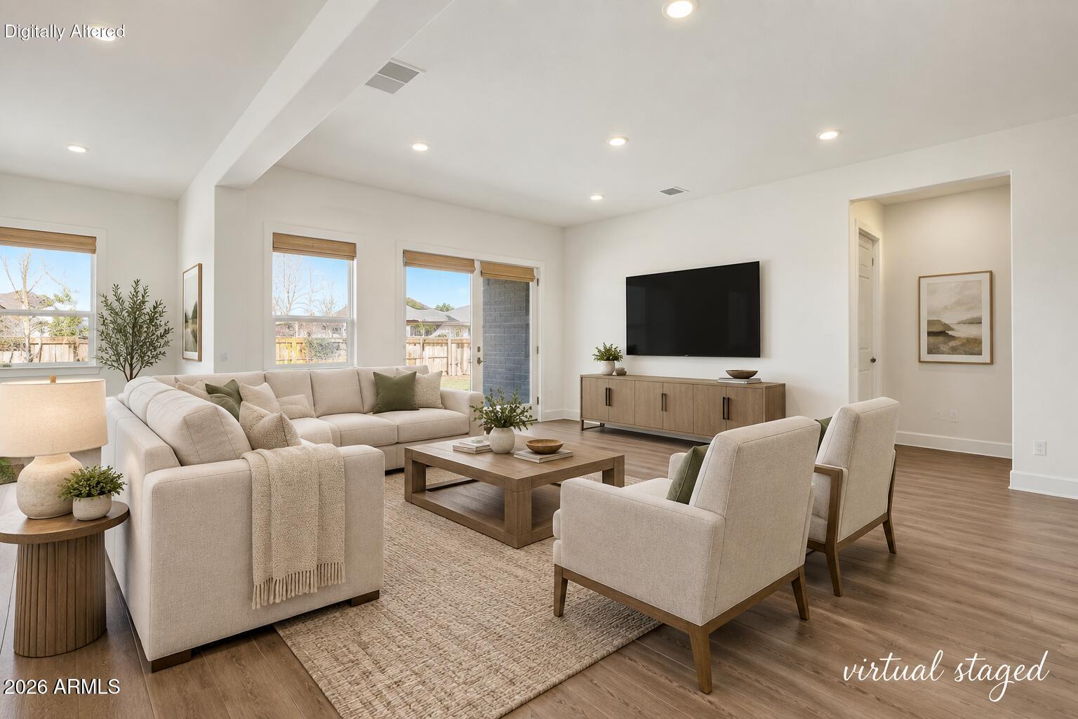 15024 W DESERT HOLLOW Drive