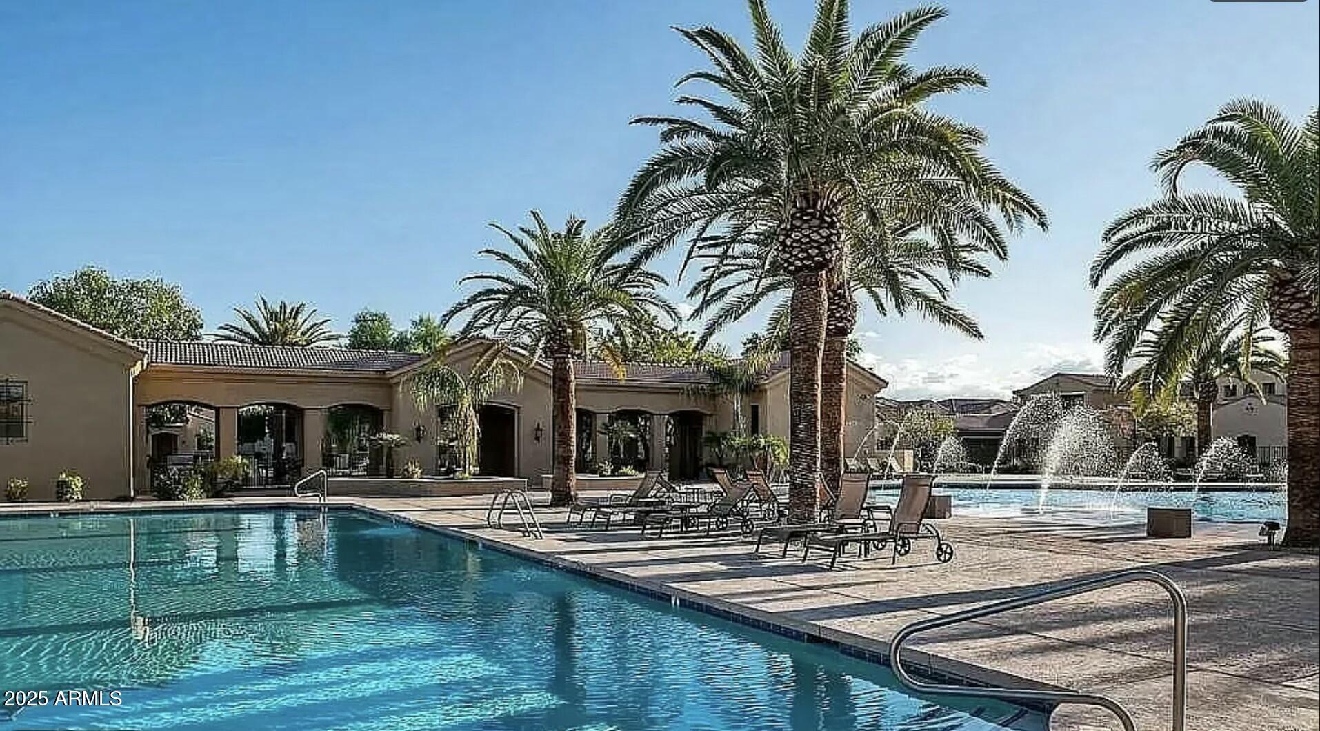 1367 S COUNTRY CLUB Drive 1281