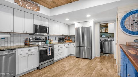 3842 W MAUNA LOA Lane Phoenix AZ 85053