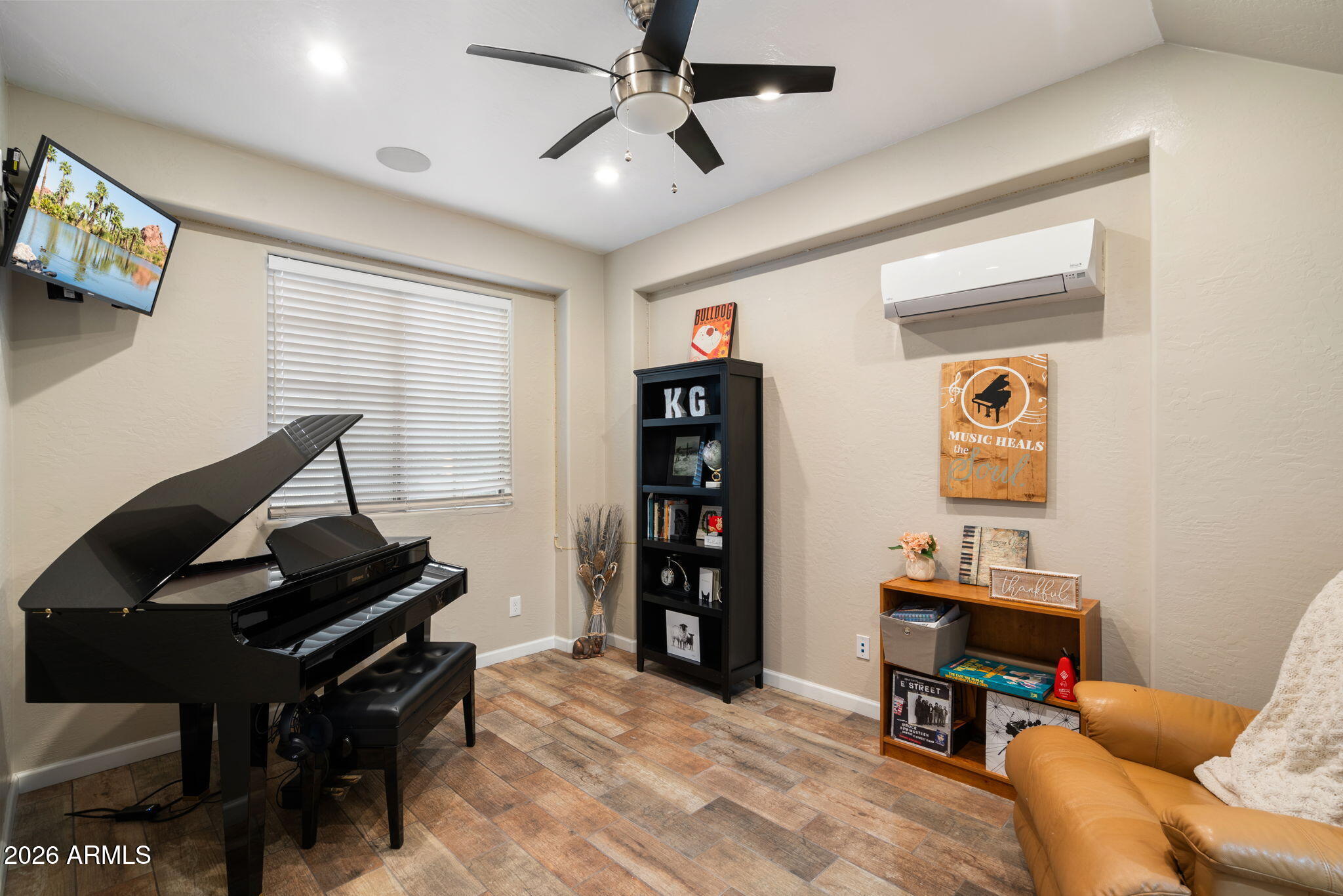 Phoenix, Arizona, 85050, United States, 5 Bedrooms Bedrooms, ,5 BathroomsBathrooms,Residential,Active,2020989