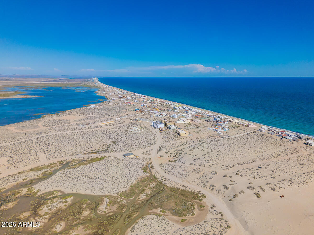 83566 Playa La Jolla -- 1-68