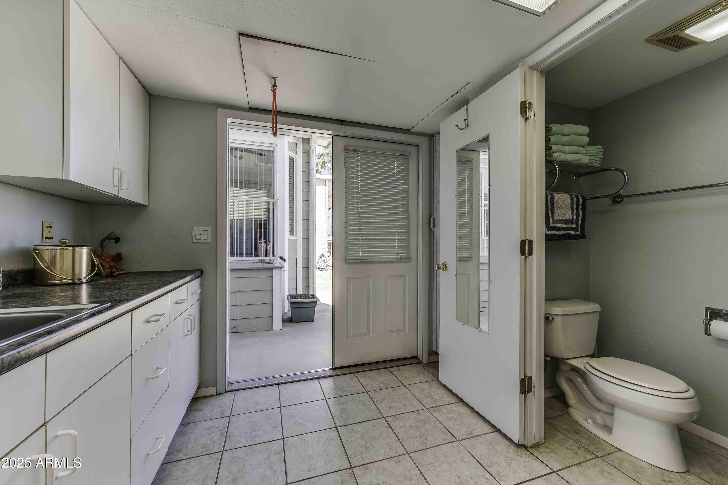 17200 W BELL Road 1521