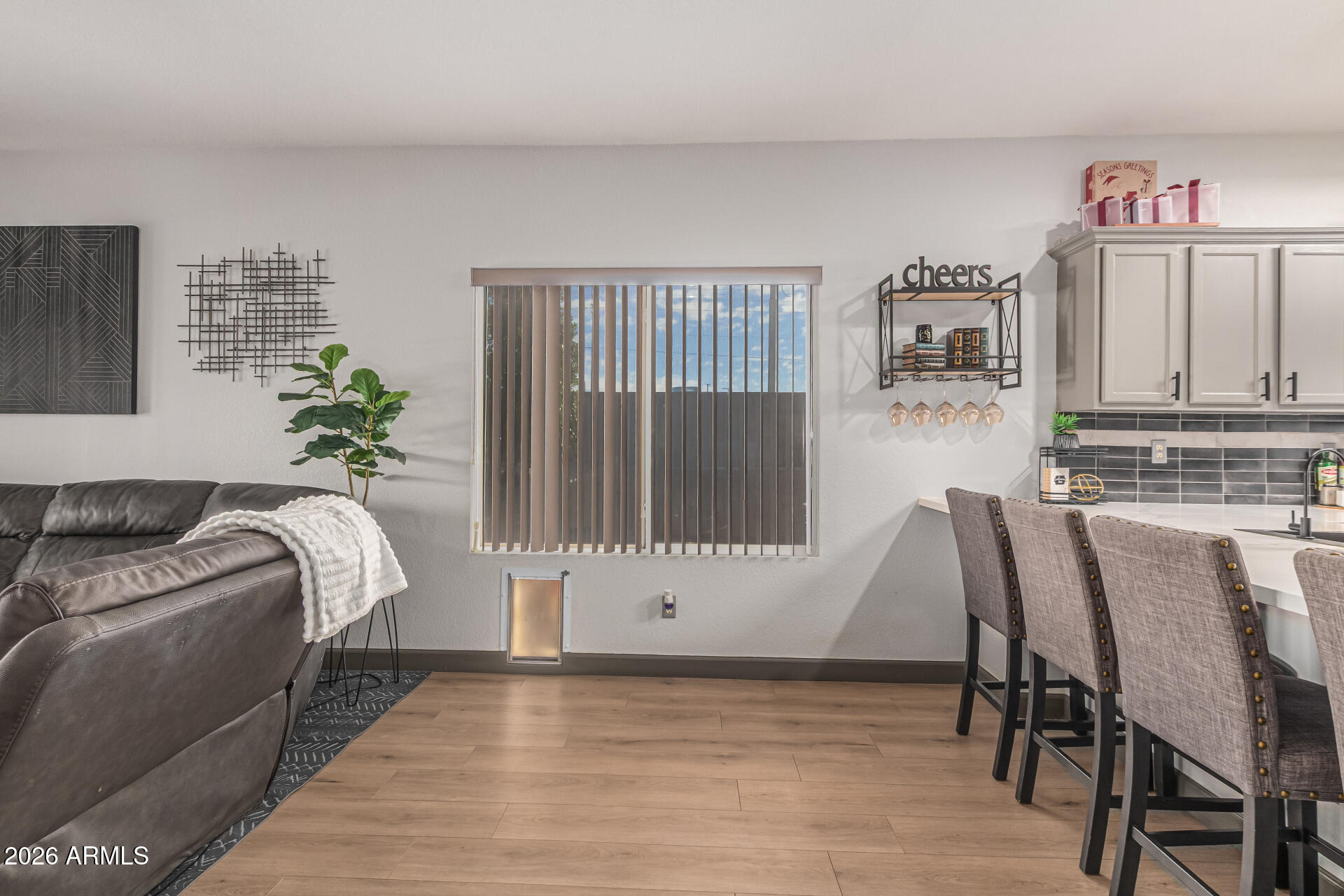 6764 E NORTHRIDGE Street