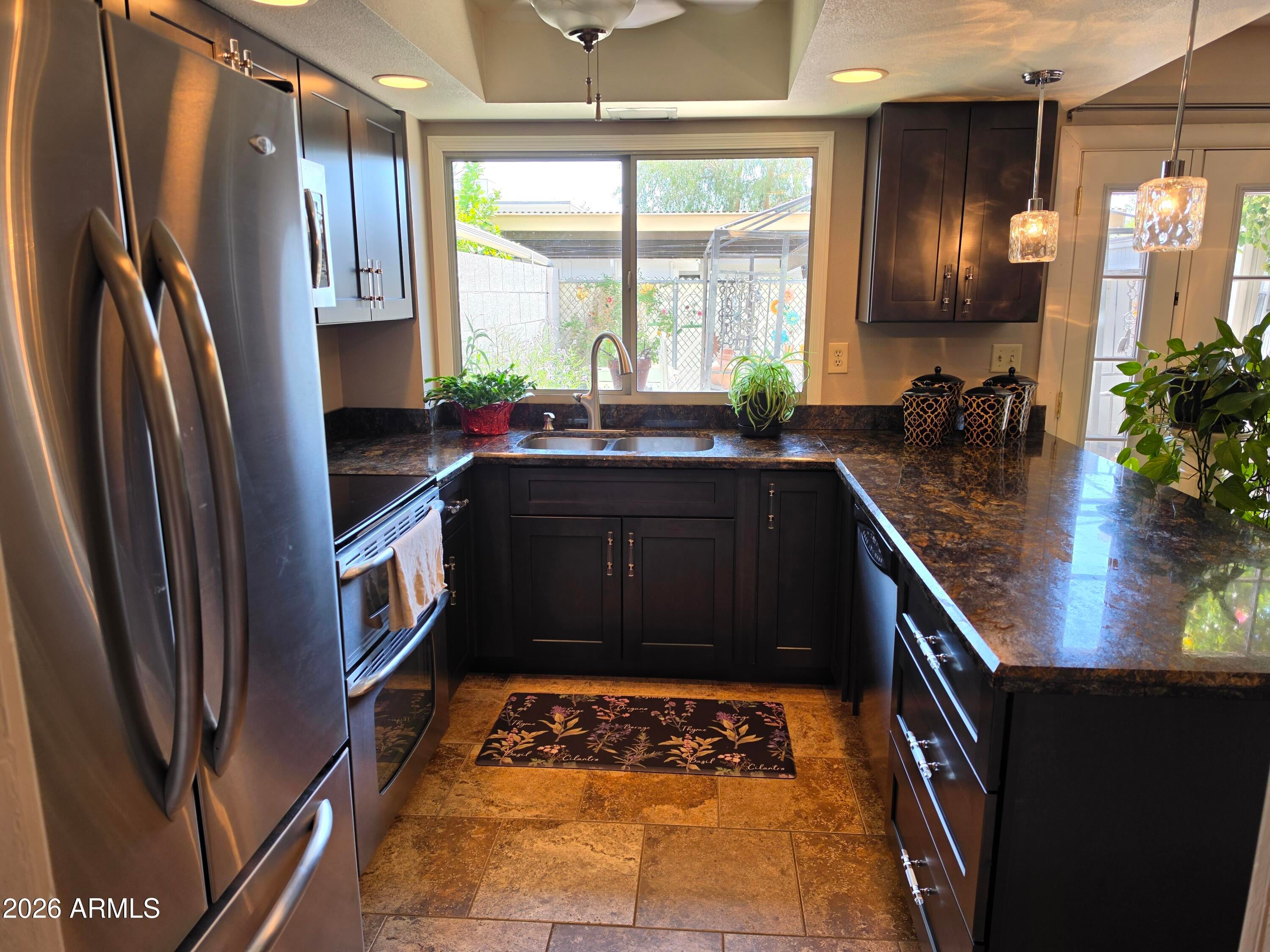 4949 N GRANITE REEF Road