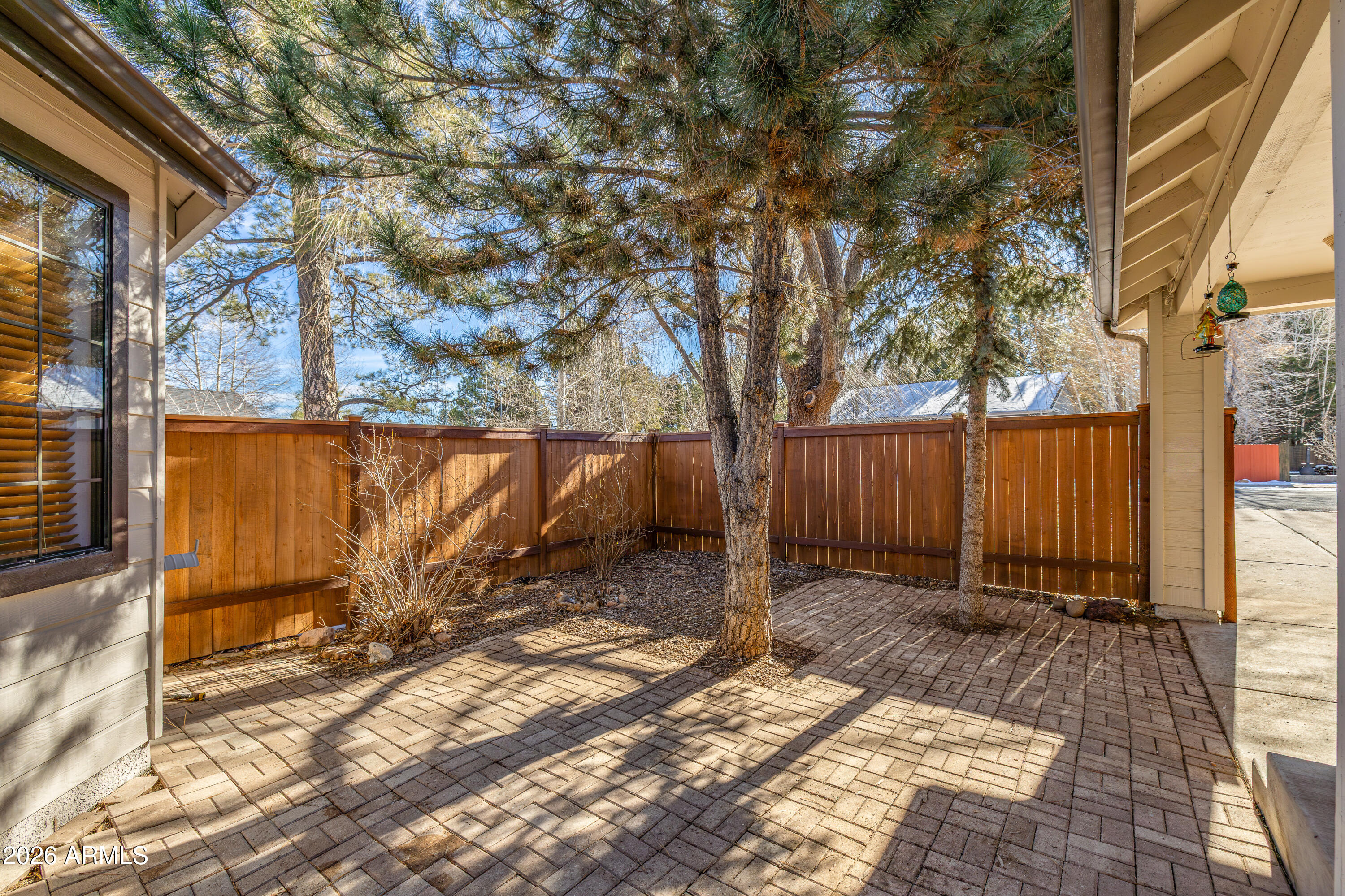 218 E Mohawk Drive