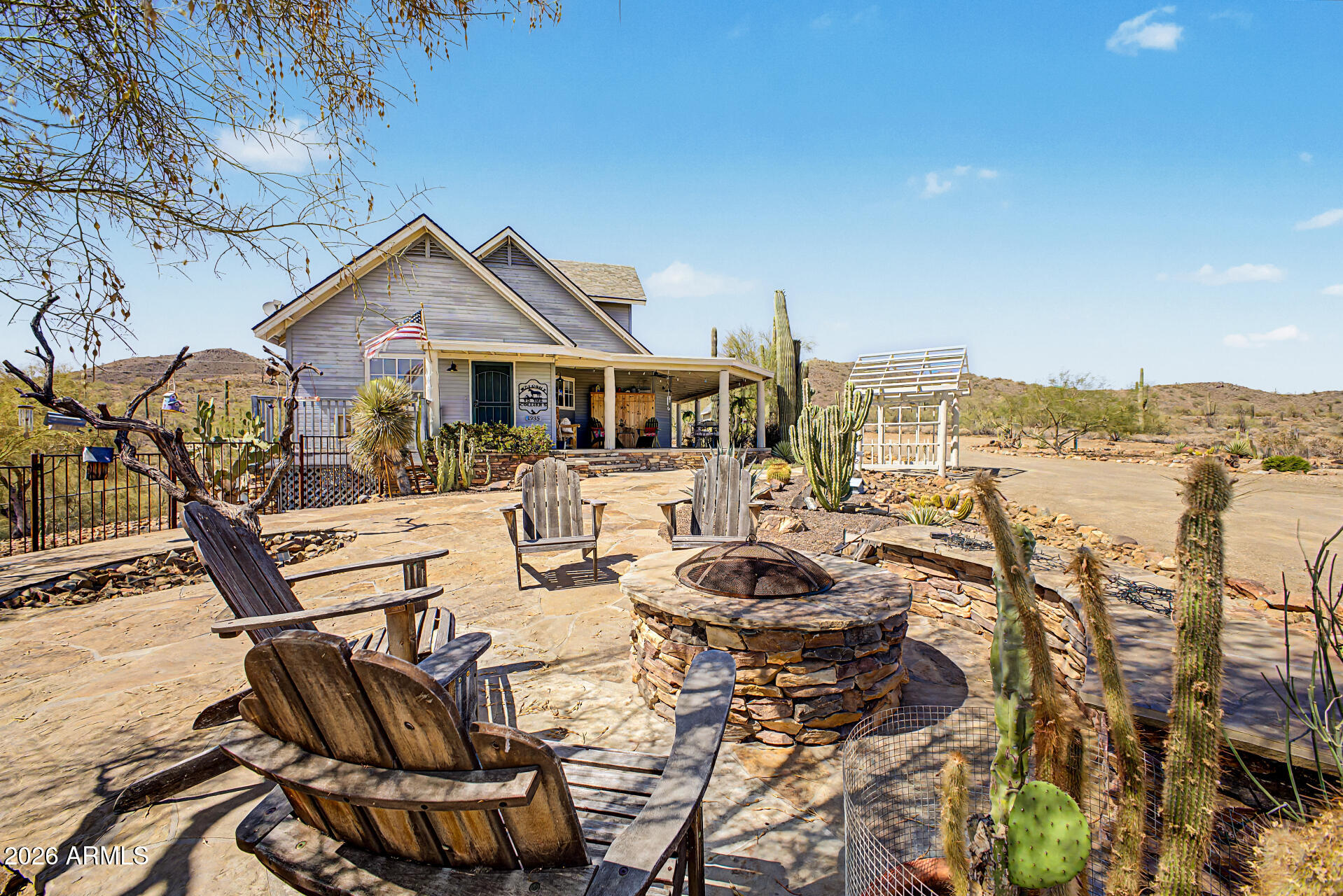 1935 E TANYA Road