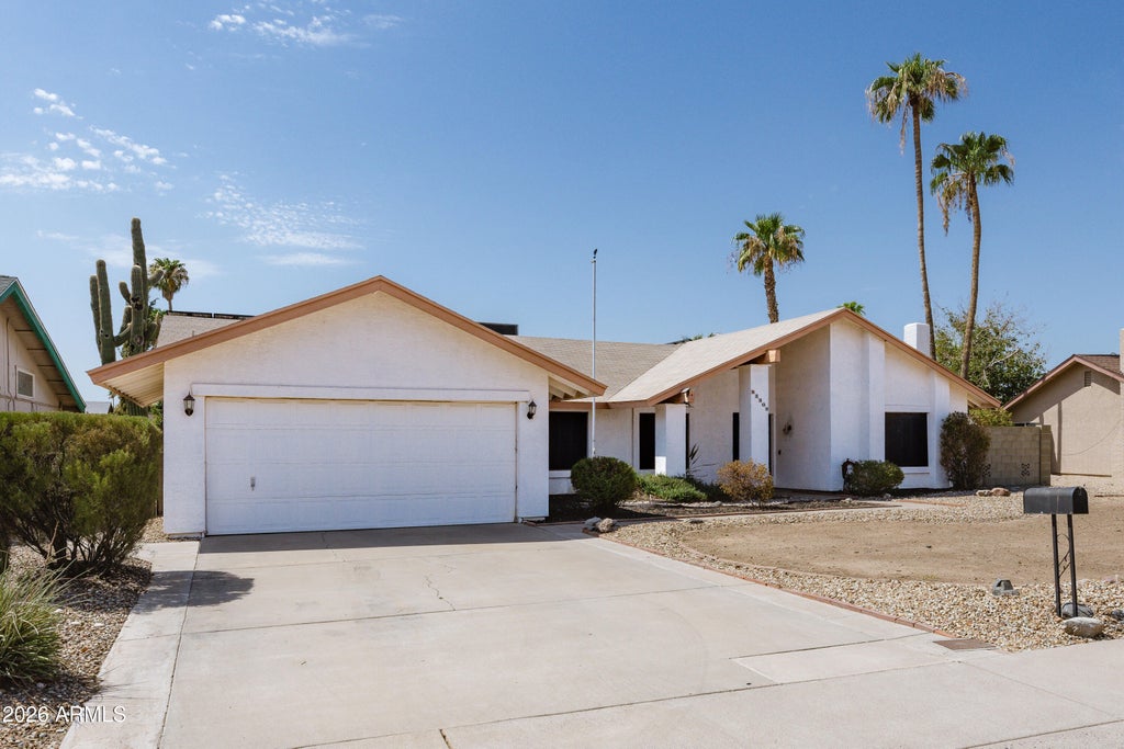Photo of 2309 W Port Royale Lane, Phoenix, AZ 85023 (MLS # 7074706)