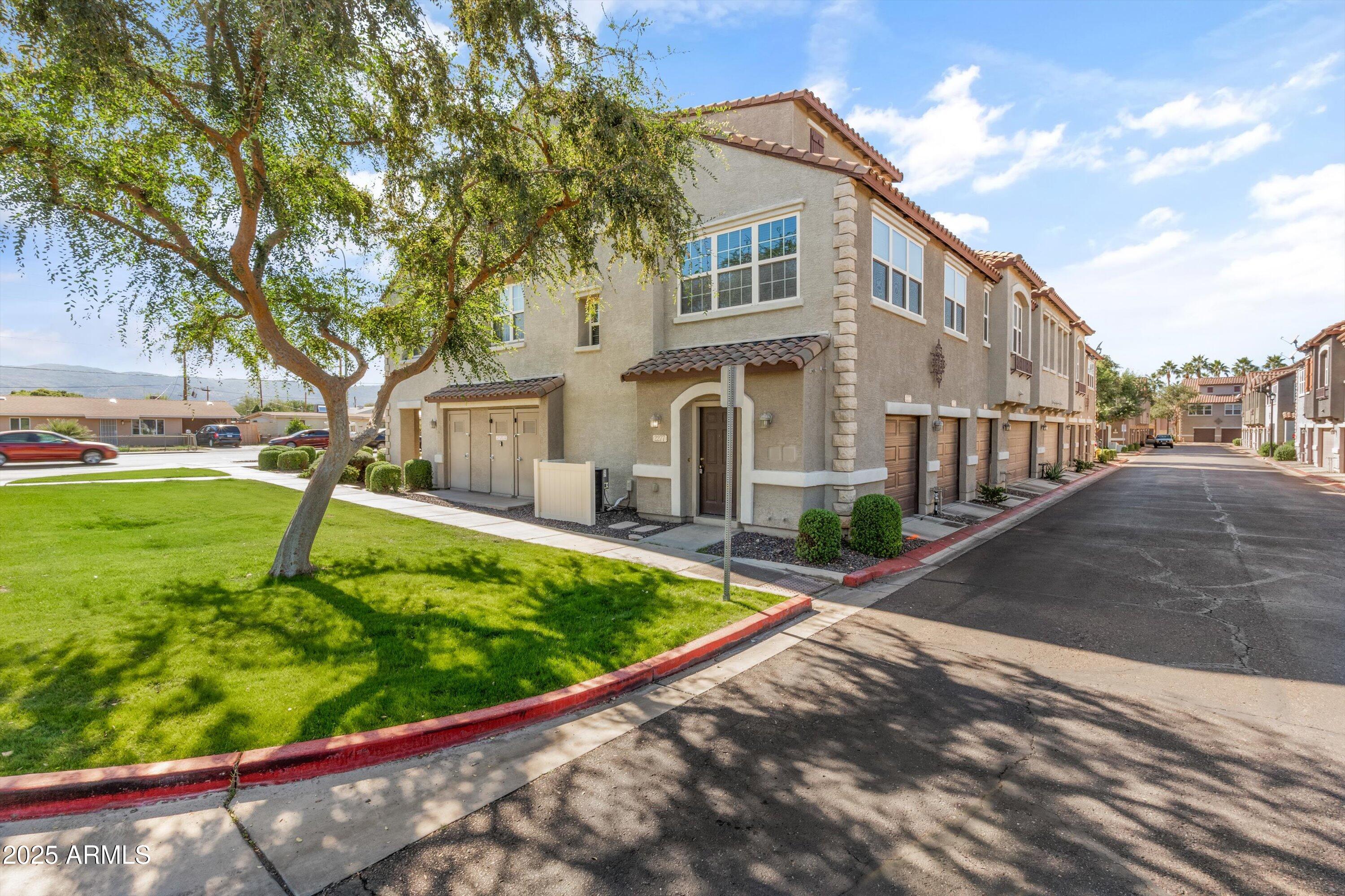 2277 E Huntington Drive