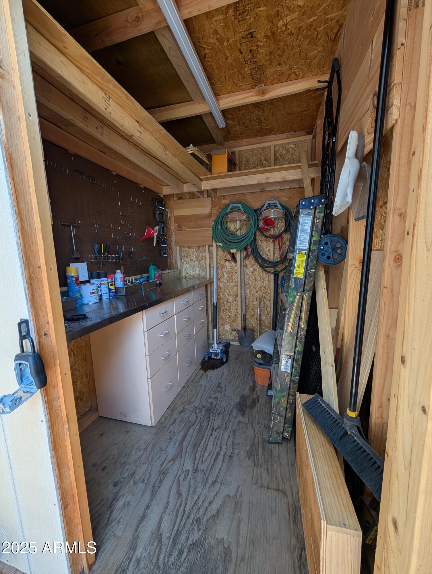 515 E Cholla Lane