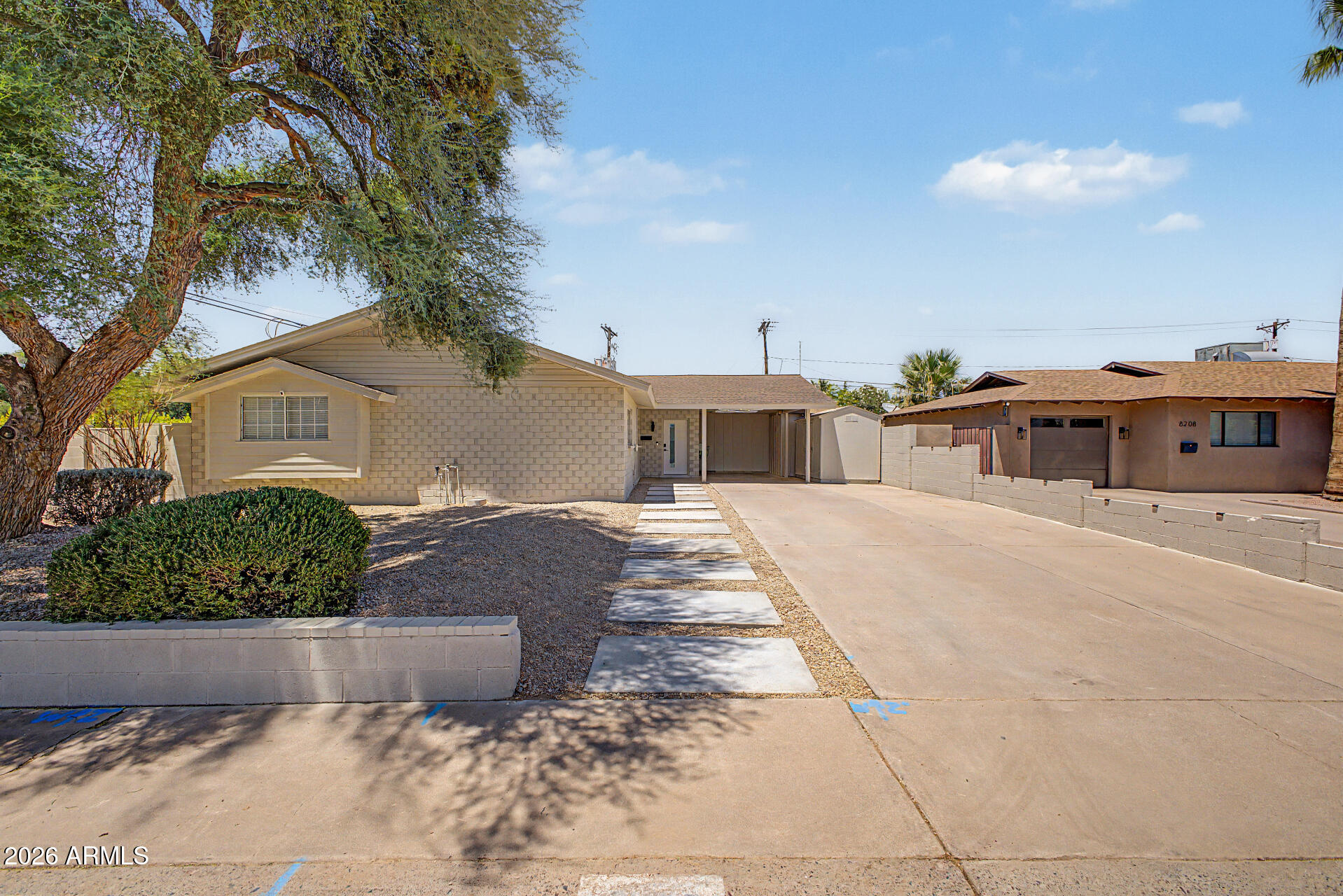 8202 E SELLS Drive
