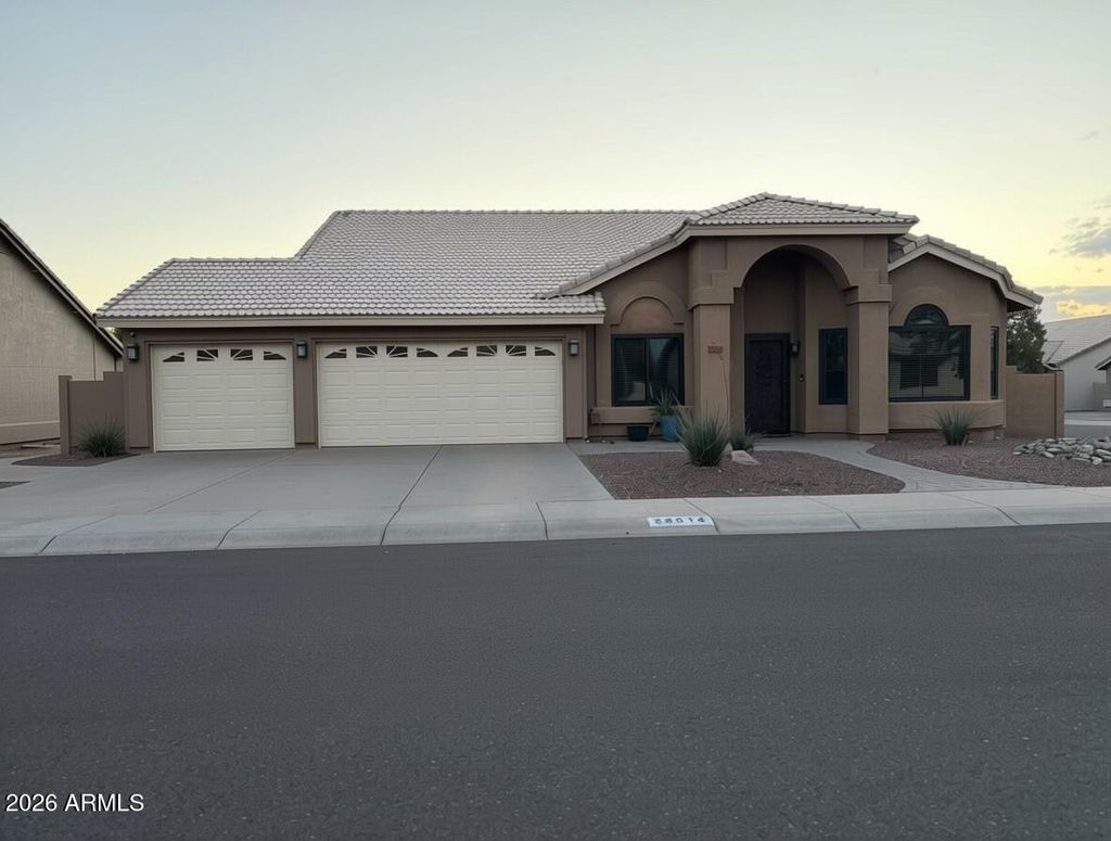 Photo of 24014 N 43rd Drive, Glendale, AZ 85310 (MLS # 7021759)
