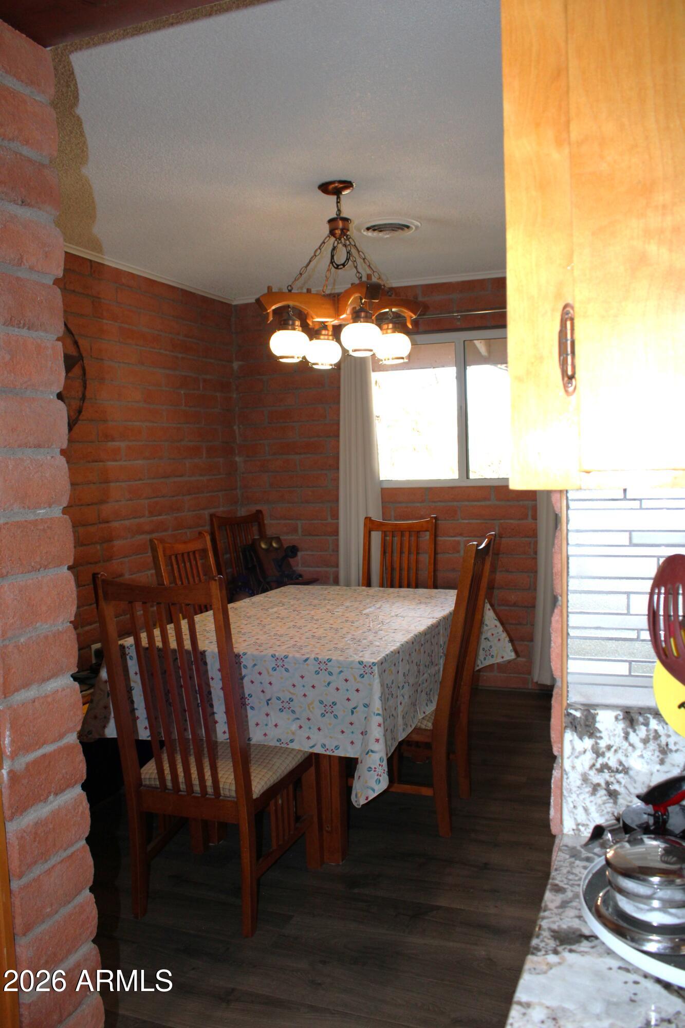 S2n2nene Sec 12 23 25 10.00Ac - Residential