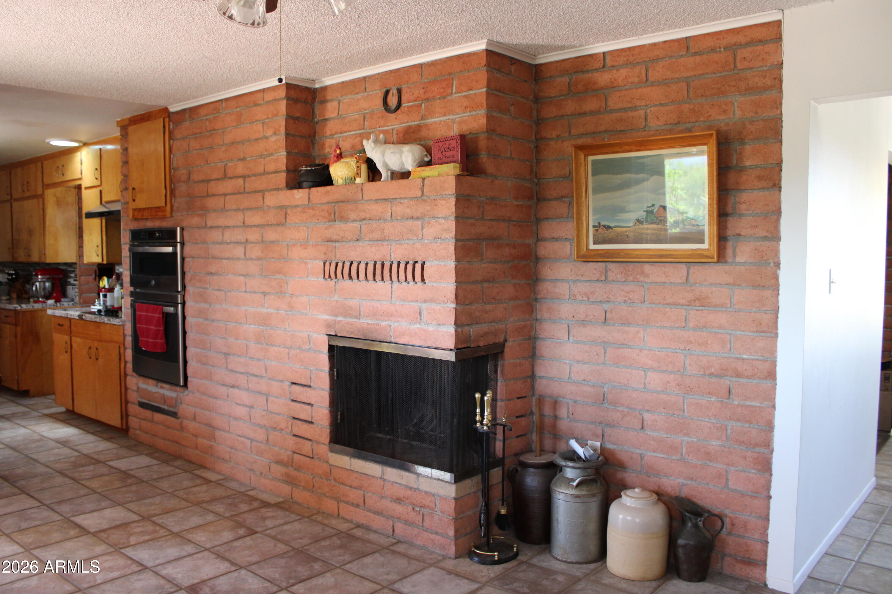 S2n2nene Sec 12 23 25 10.00Ac - Residential