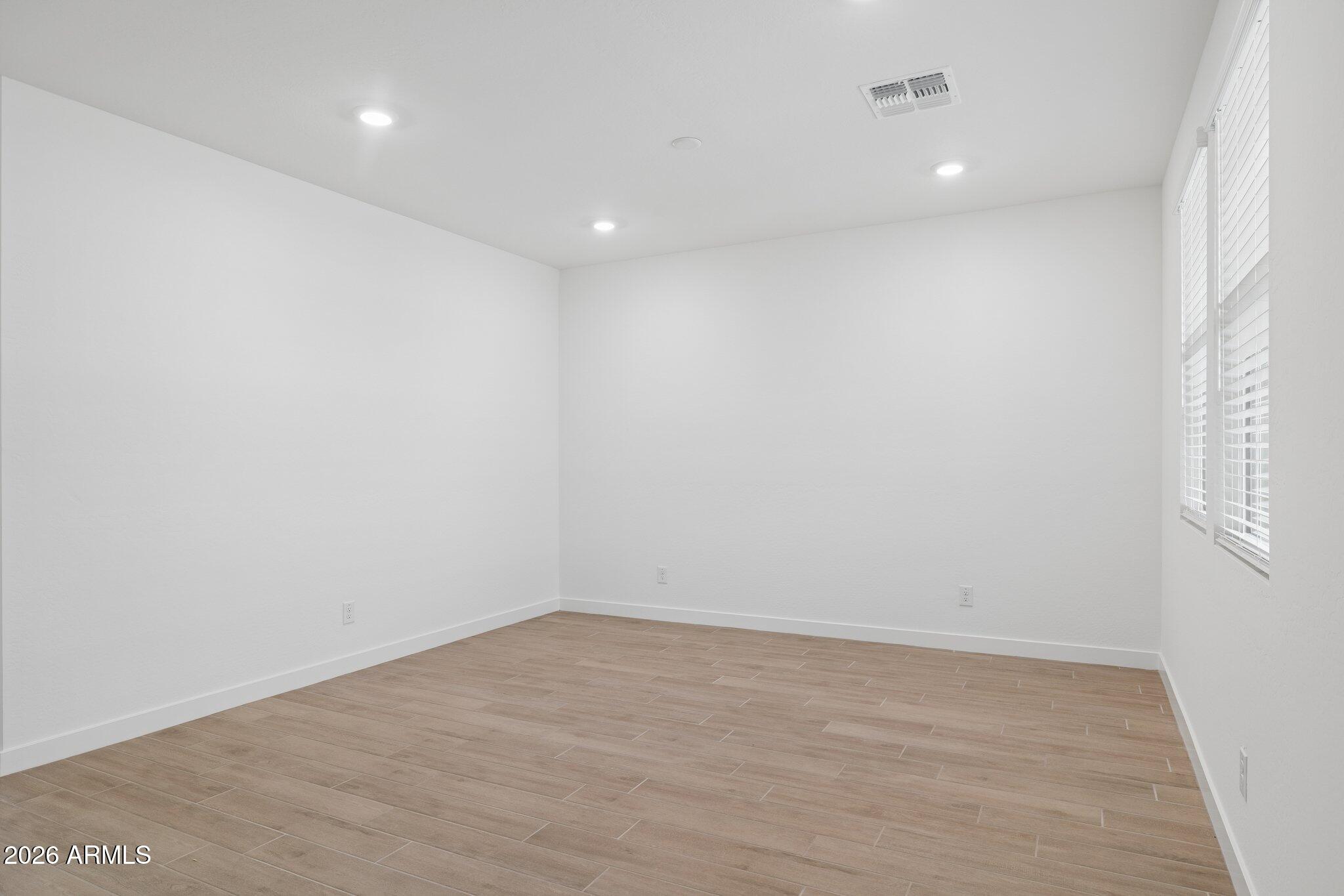 2457 E VILLA LINDA Drive