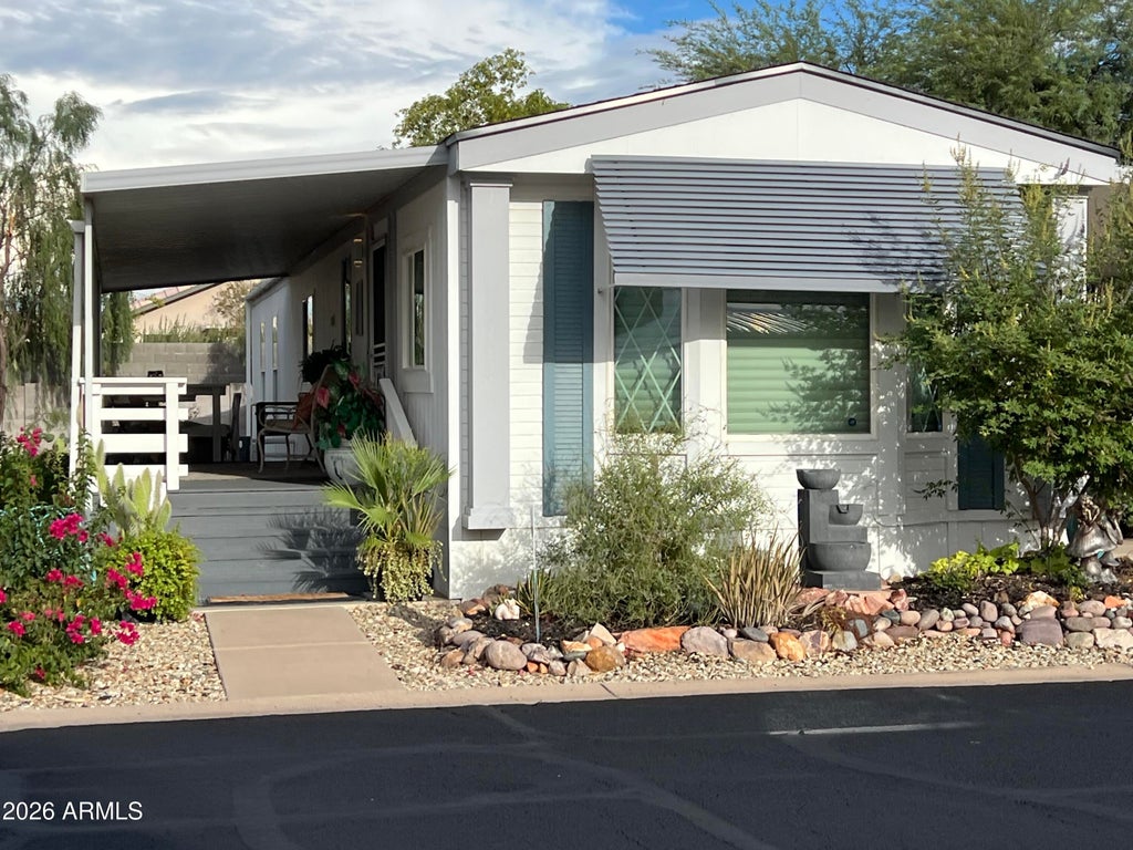 Photo of 1505 N Evergreen Street #14, Chandler, AZ 85225 (MLS # 7087324)