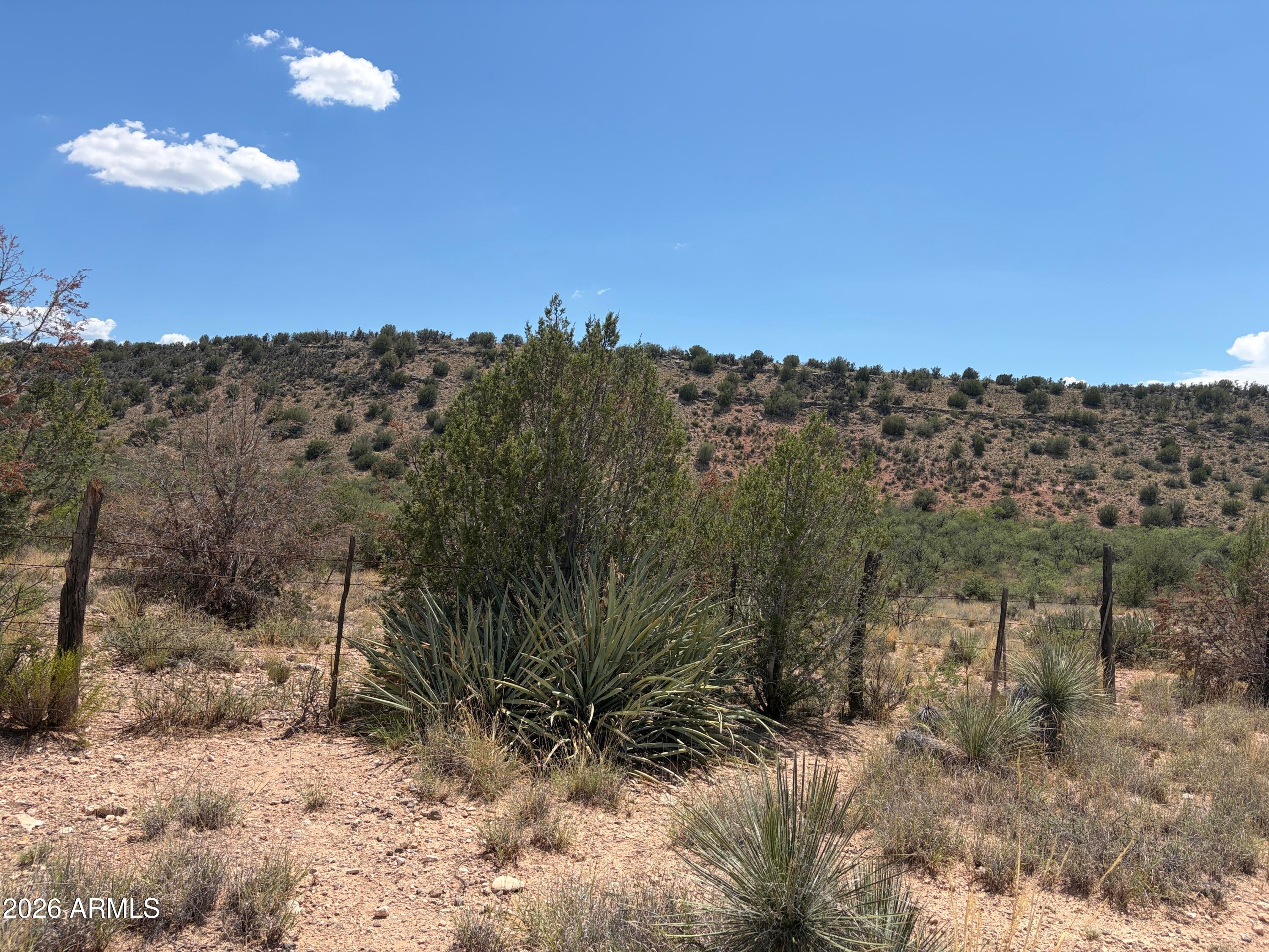 4325 E COYOTE Canyon -