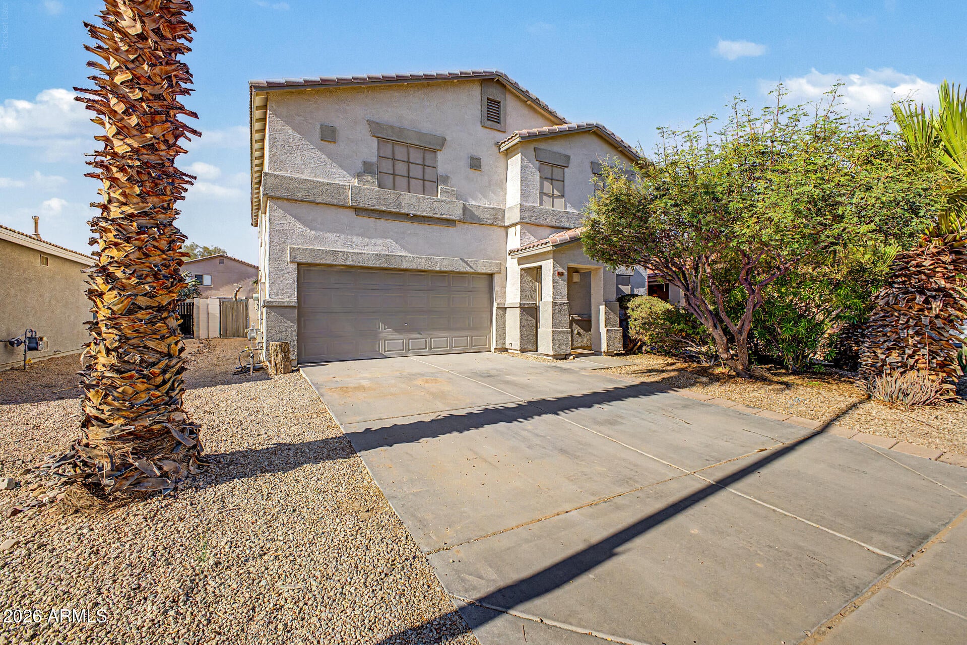 1456 E AVENIDA FRESCA --