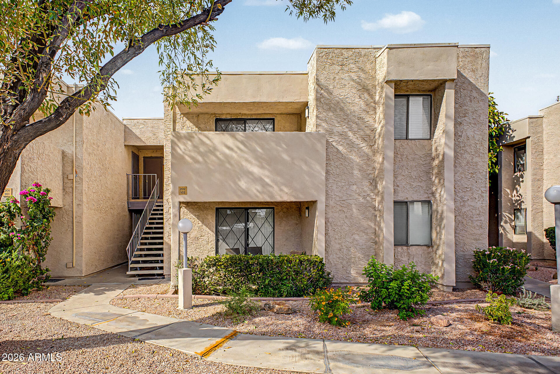 1920 W LINDNER Avenue 202