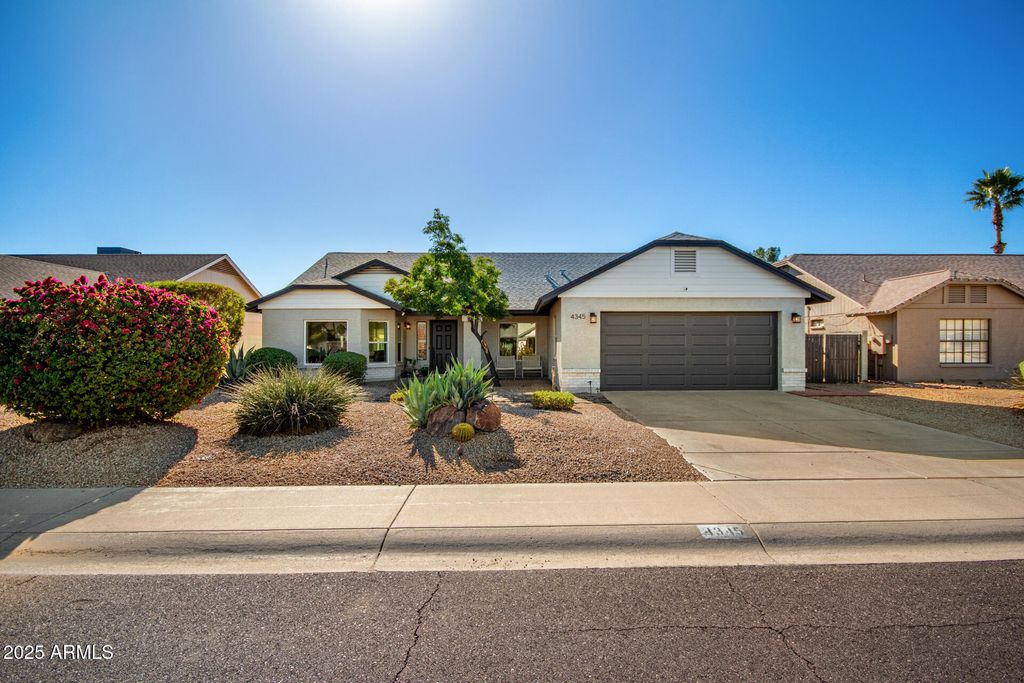 Photo of 4345 E Blanche Drive, Phoenix, AZ 85032 (MLS # 6977035)