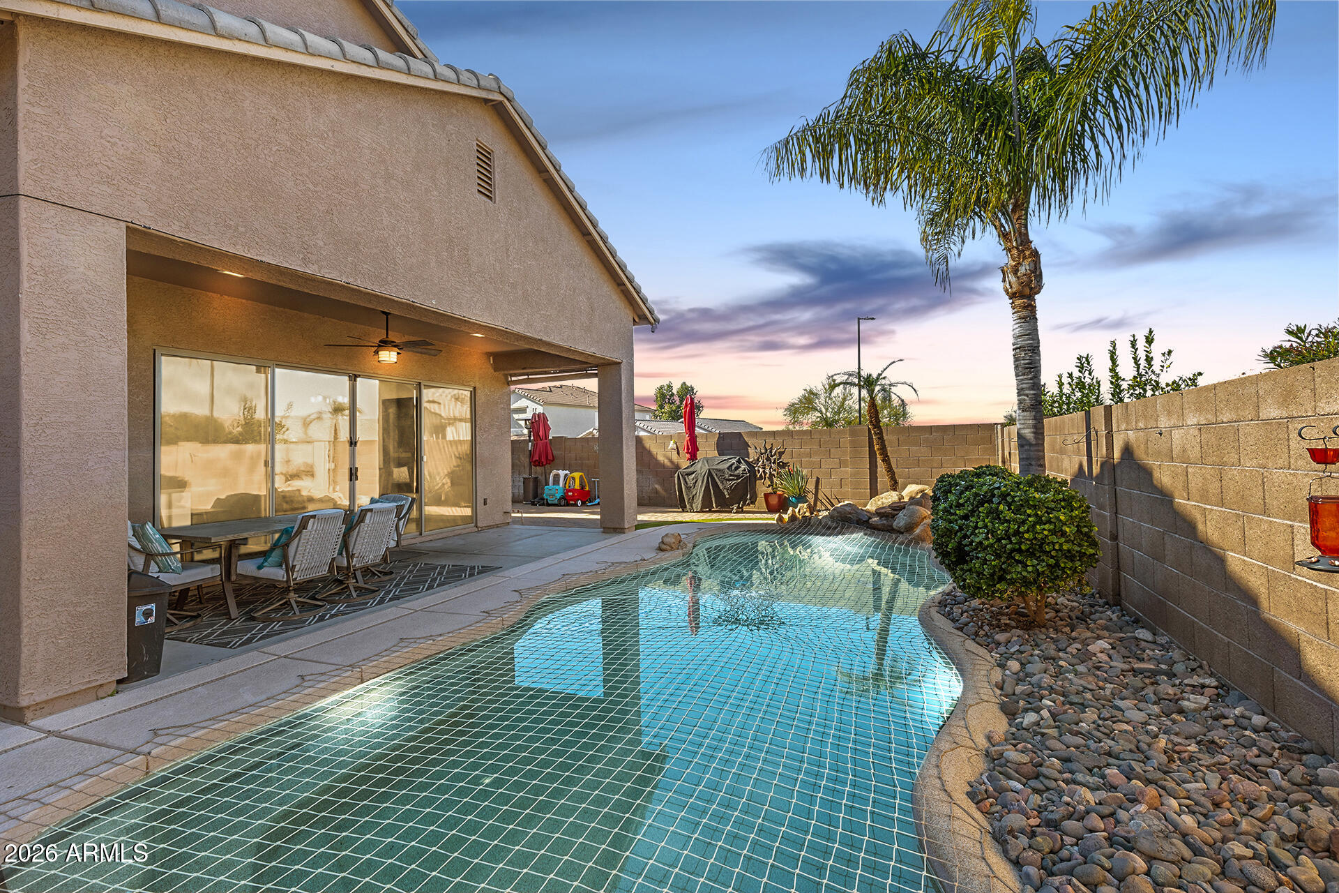 6036 E ROLAND Street