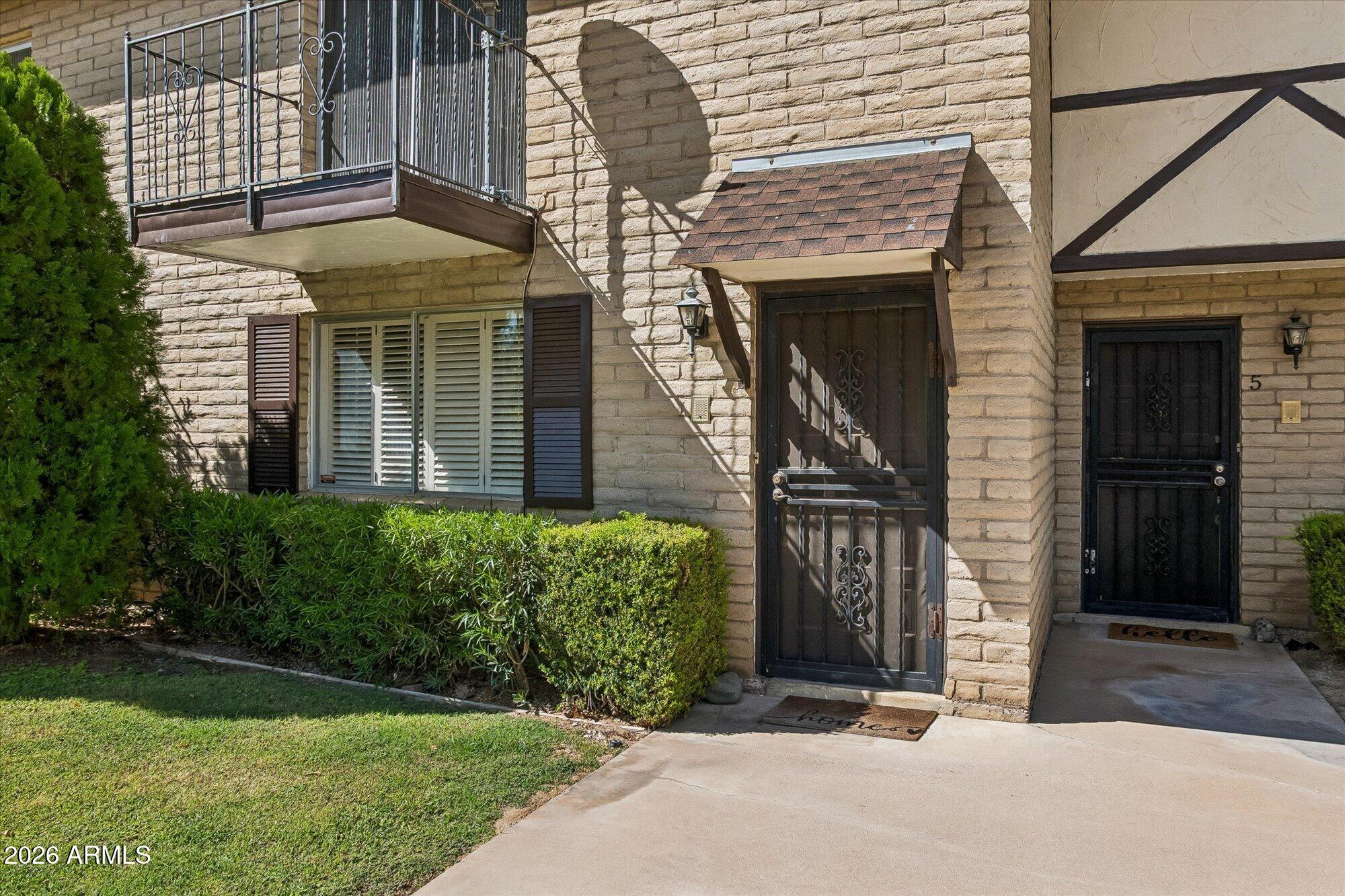 8135 N Central Avenue Avenue 4