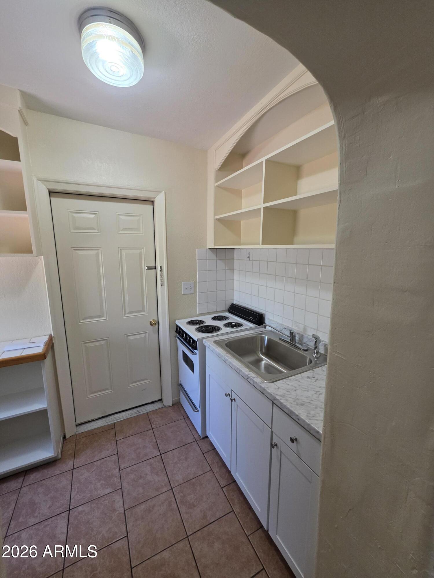 521 W 5th Street