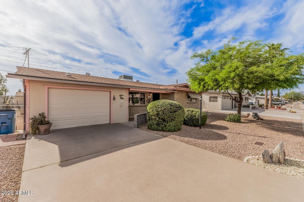 Photo of 1178 S Ocotillo Drive, Apache Junction, AZ 85120 (MLS # 7007388)
