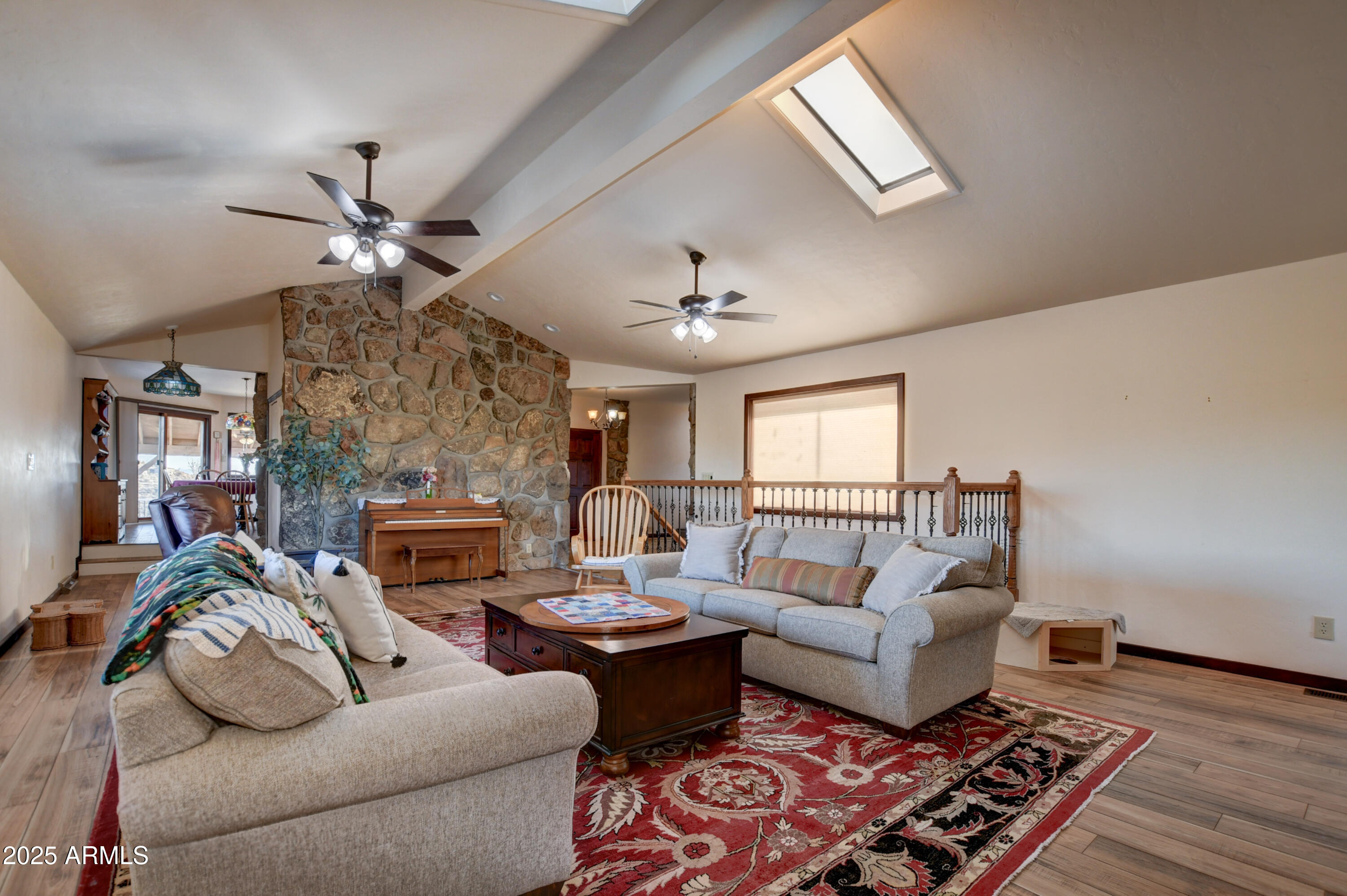 1520 WILLOW Way