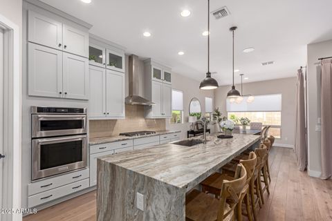 2830 E CREST Lane Phoenix AZ 85050