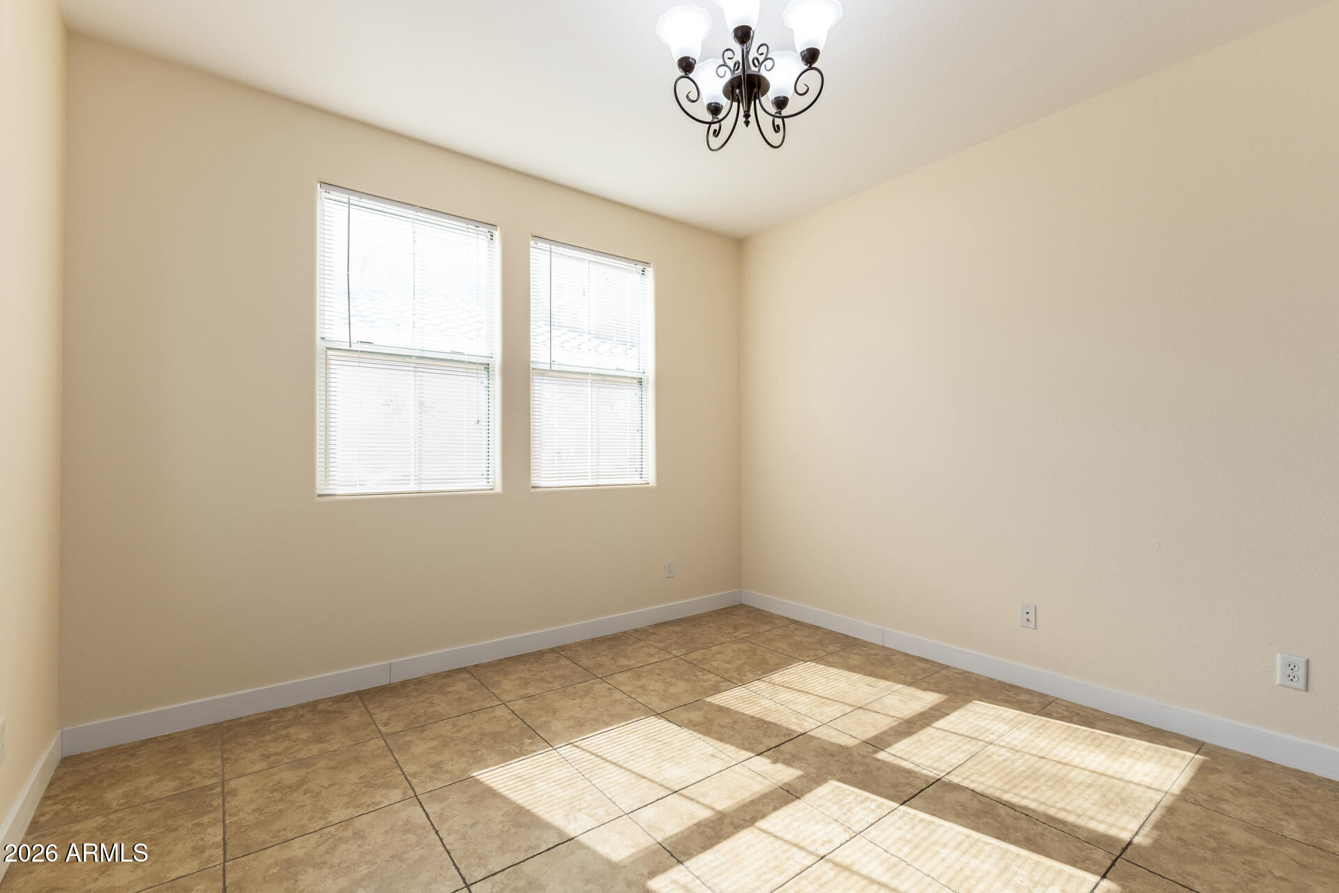 1110 N CROSSCREEK Drive