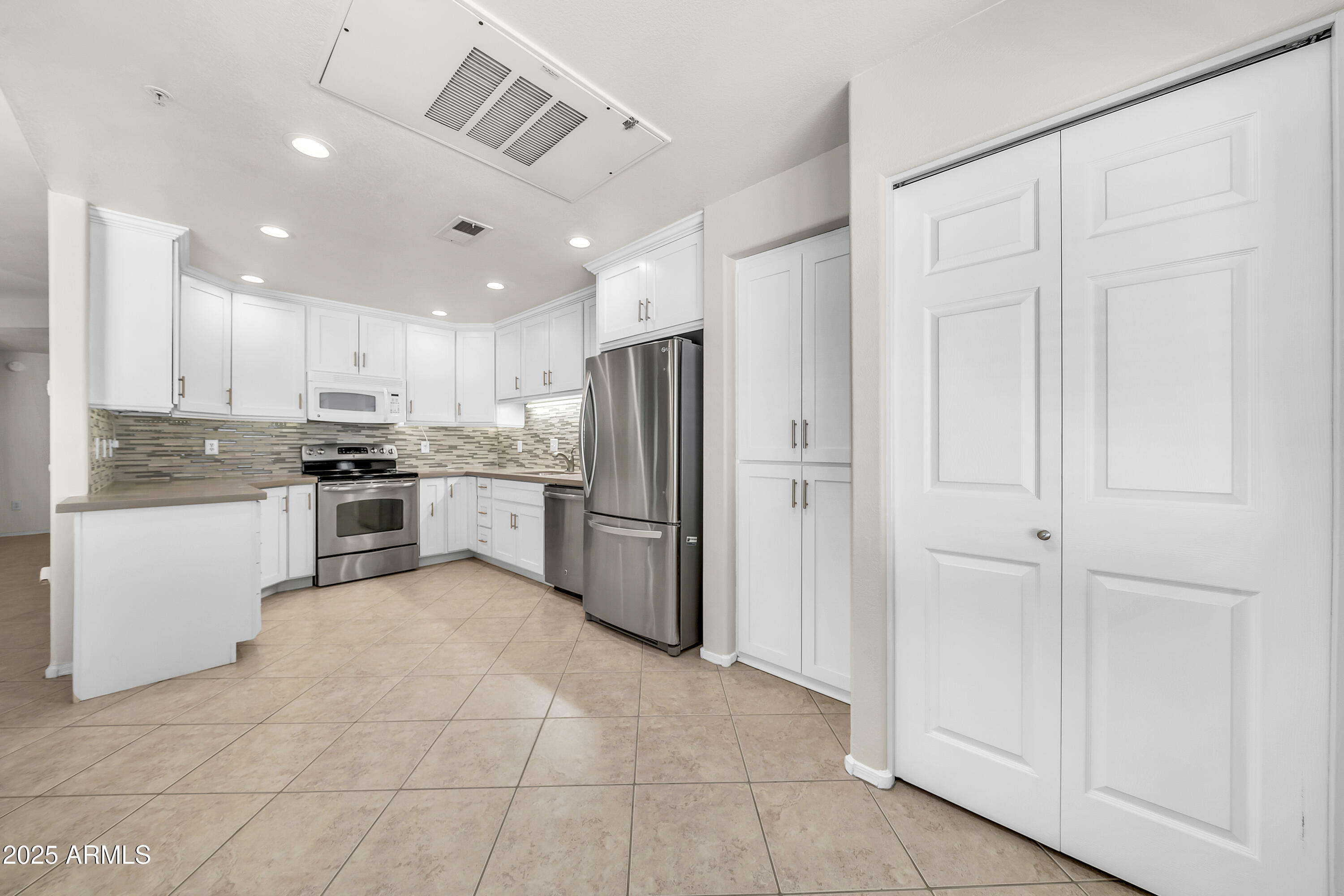 15151 N FRANK LLOYD WRIGHT Boulevard 1088