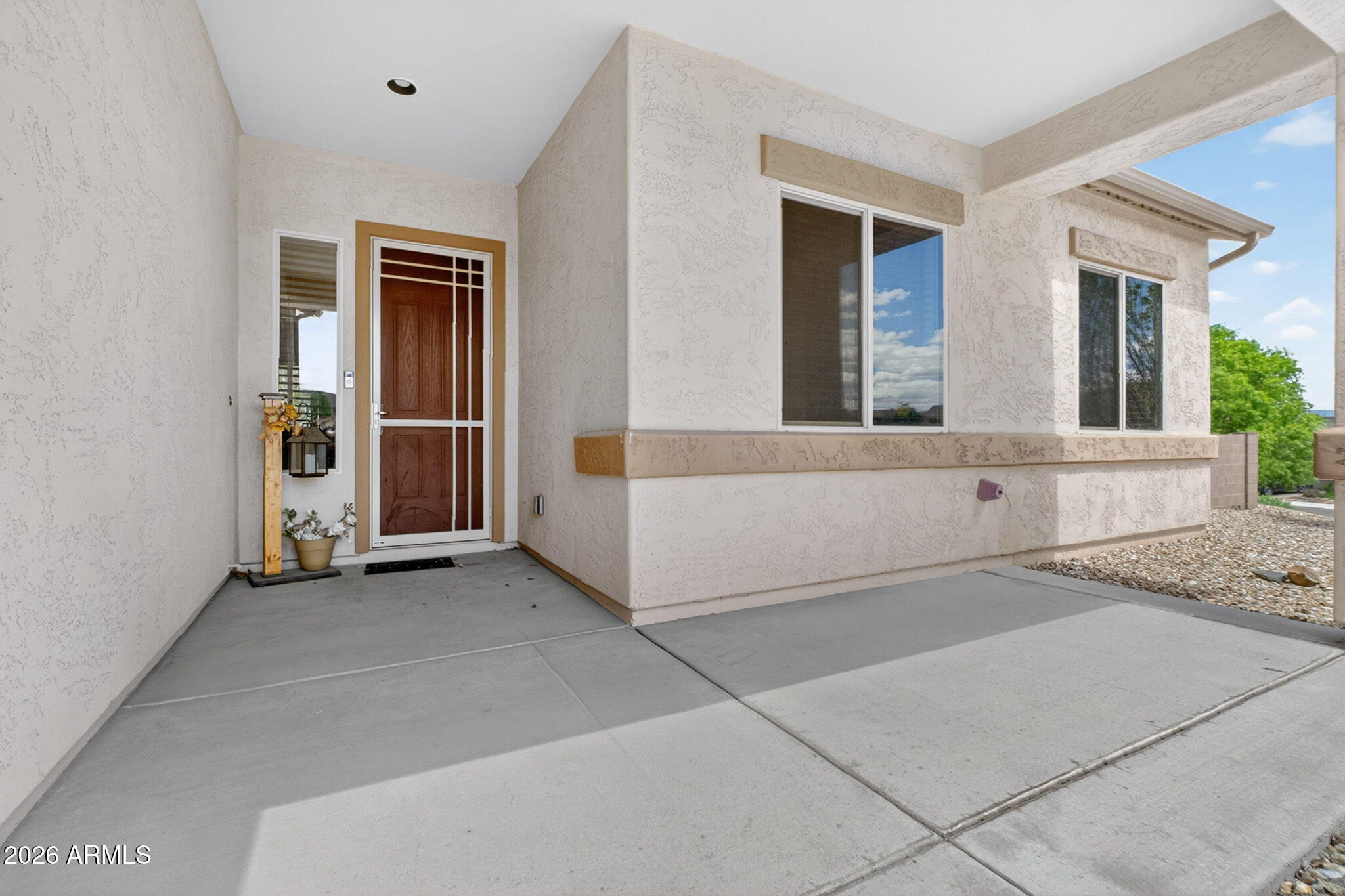 6234 E CAMBRIDGE Avenue