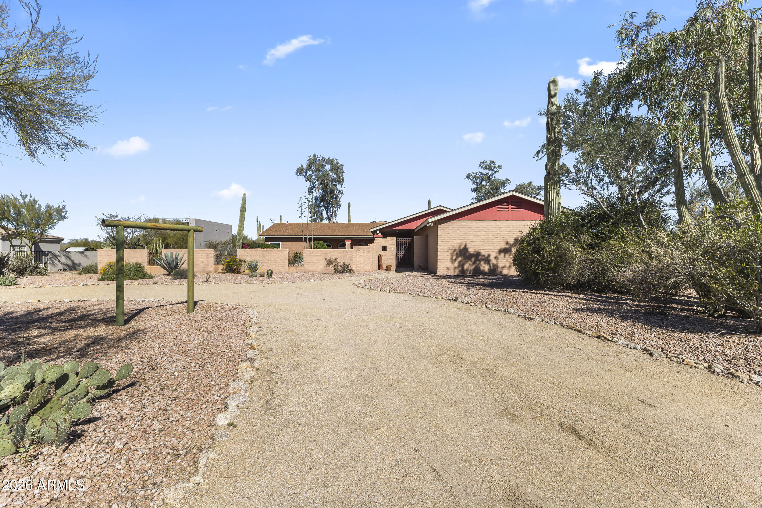 6522 E LONESOME Trail