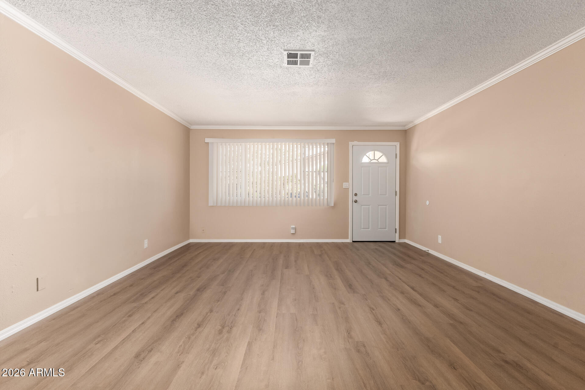 3136 W VOLTAIRE Avenue