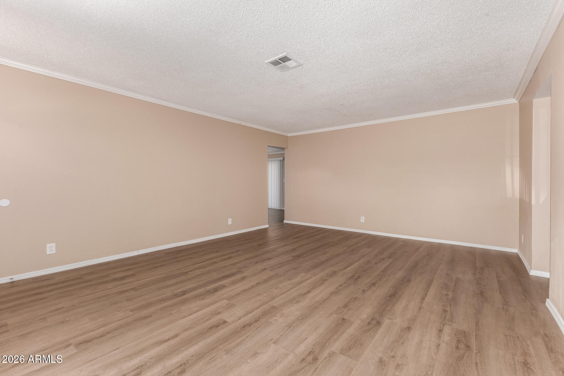 3136 W VOLTAIRE Avenue