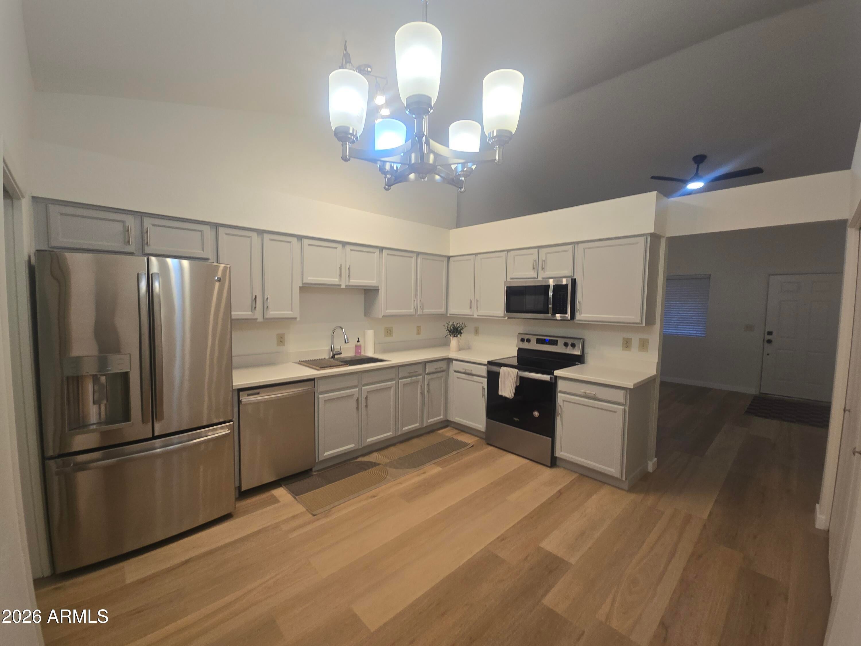5136 E EVERGREEN Street 1084