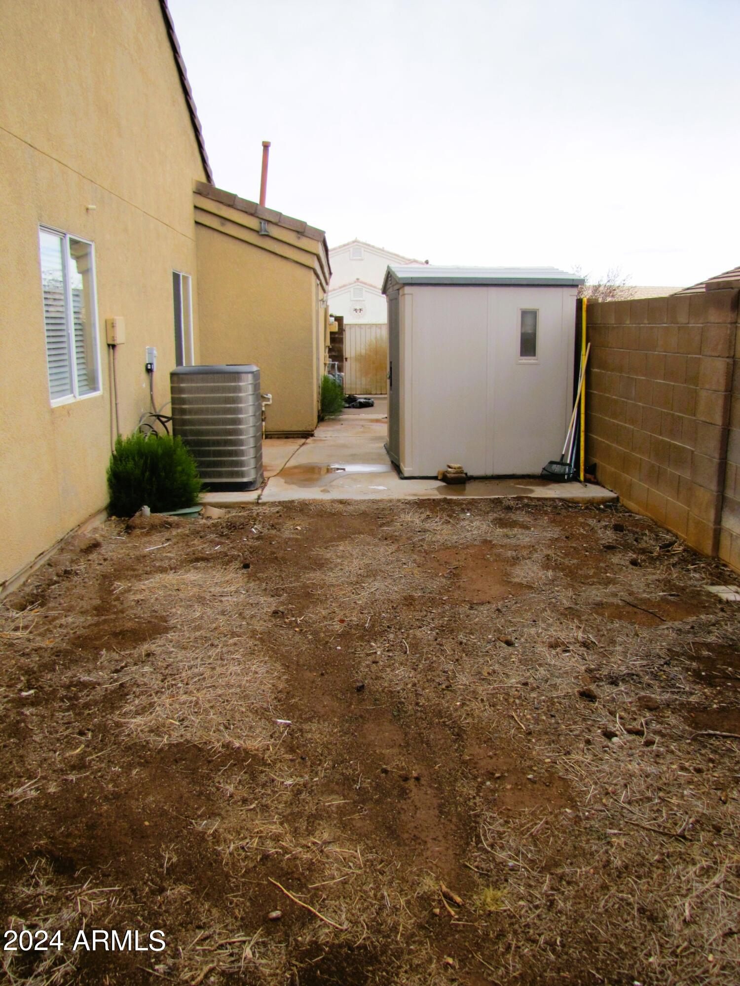 COUNTRY CLUB VILLAGE - Residential Lease