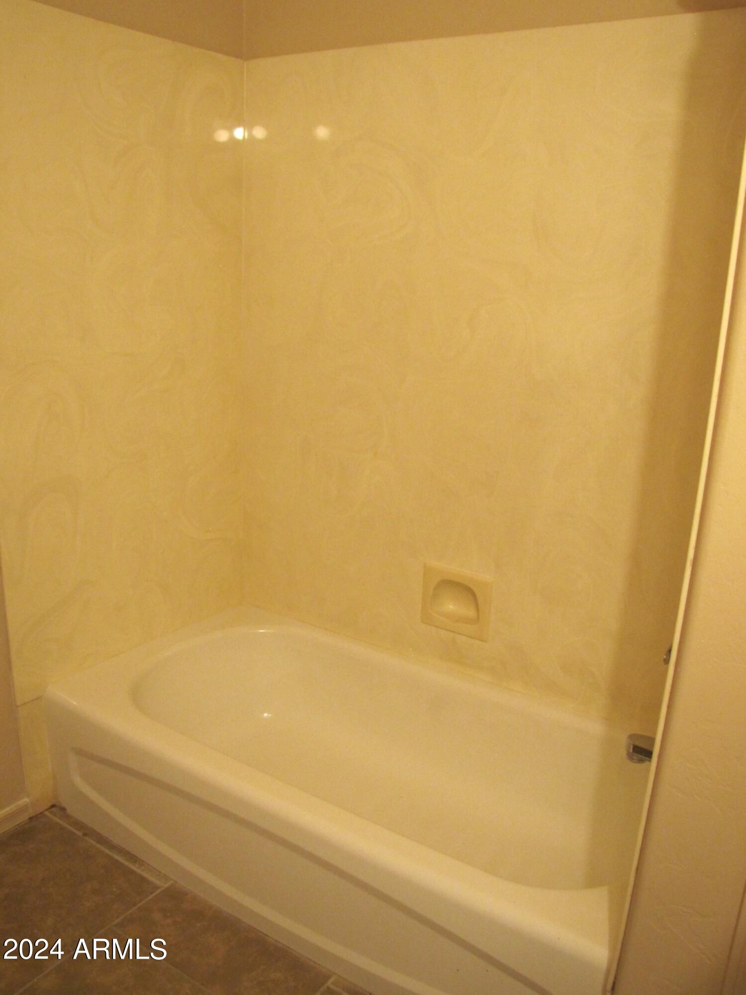 COUNTRY CLUB VILLAGE - Residential Lease