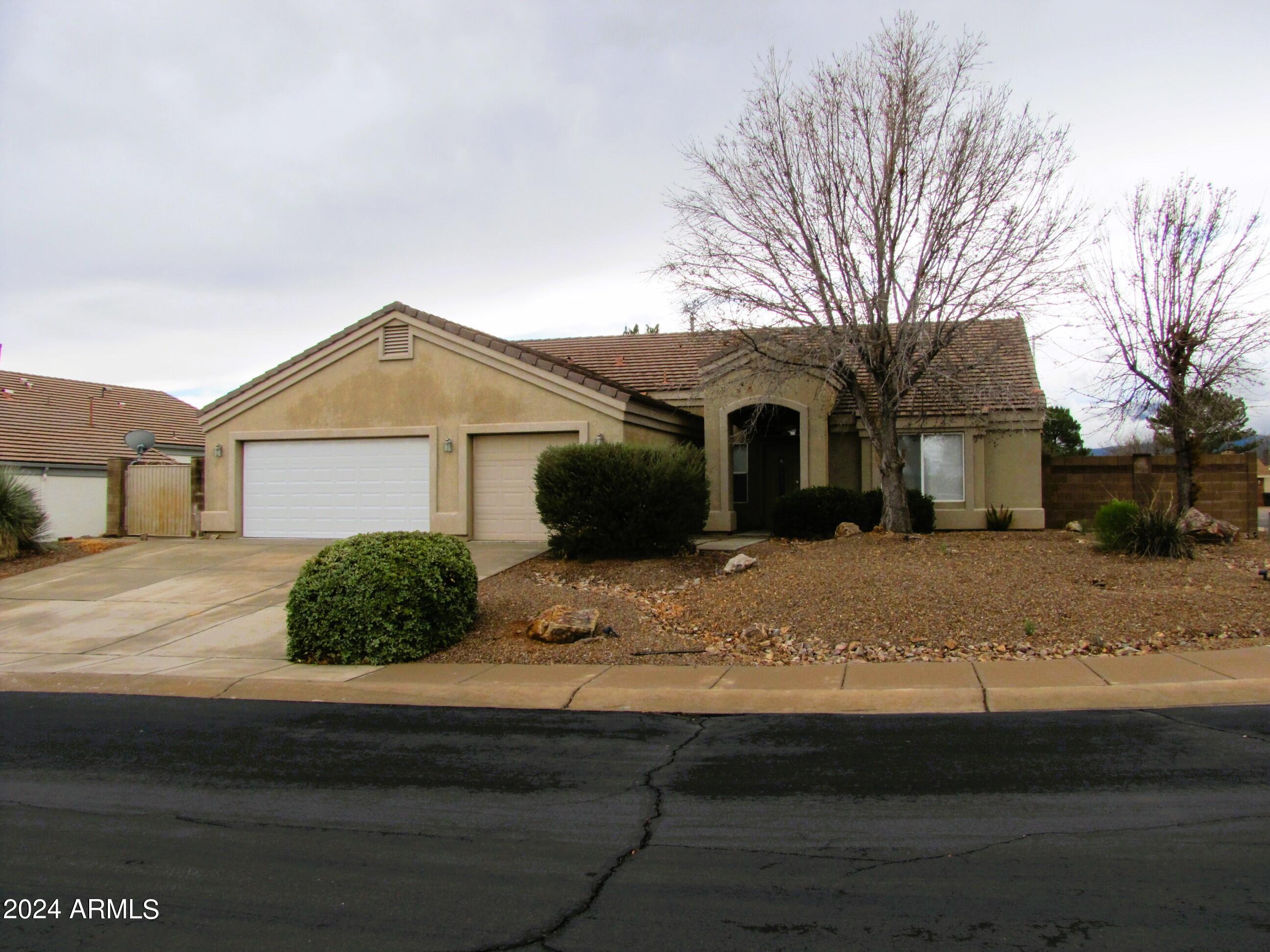 COUNTRY CLUB VILLAGE - Residential Lease