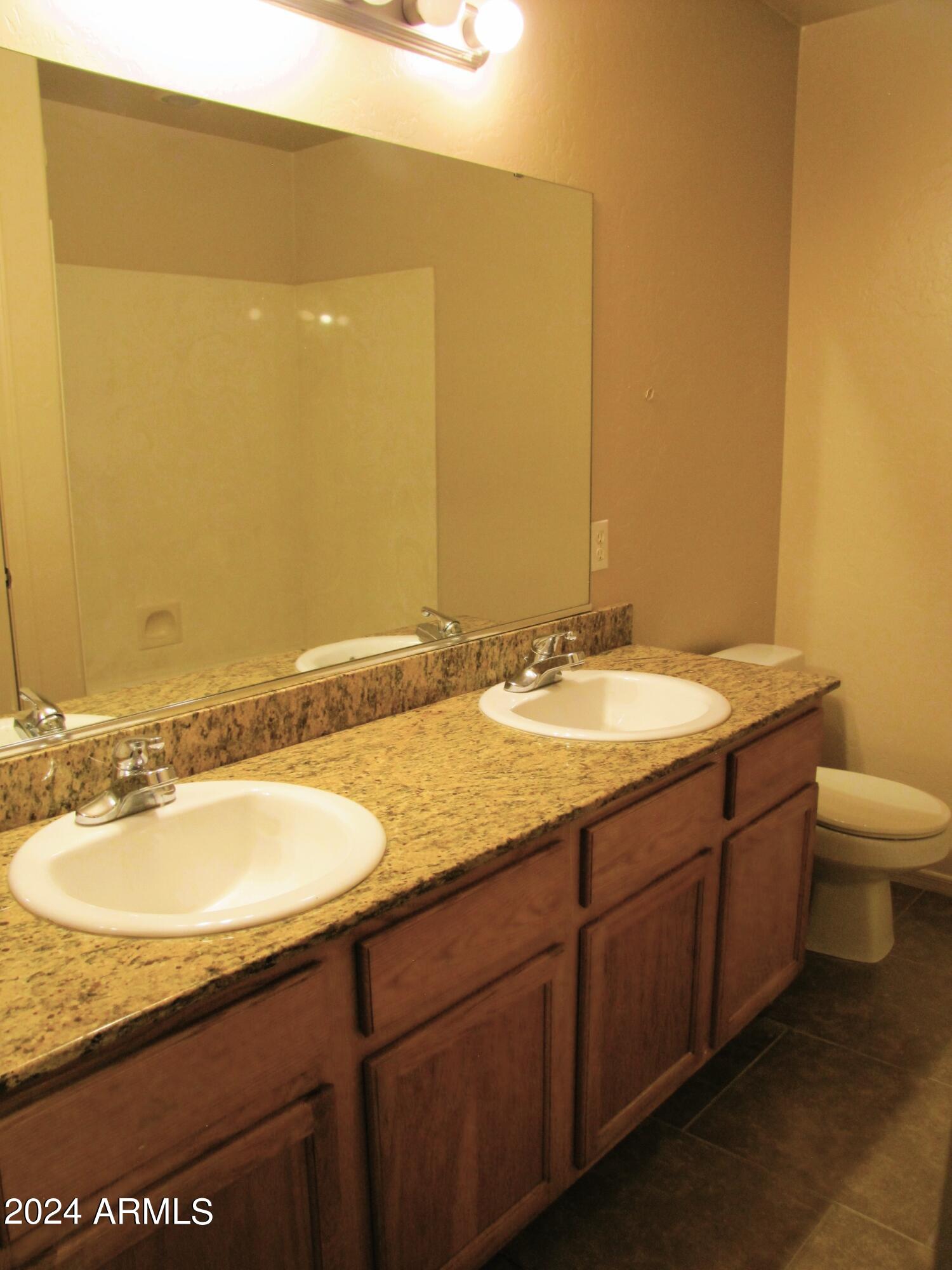 COUNTRY CLUB VILLAGE - Residential Lease