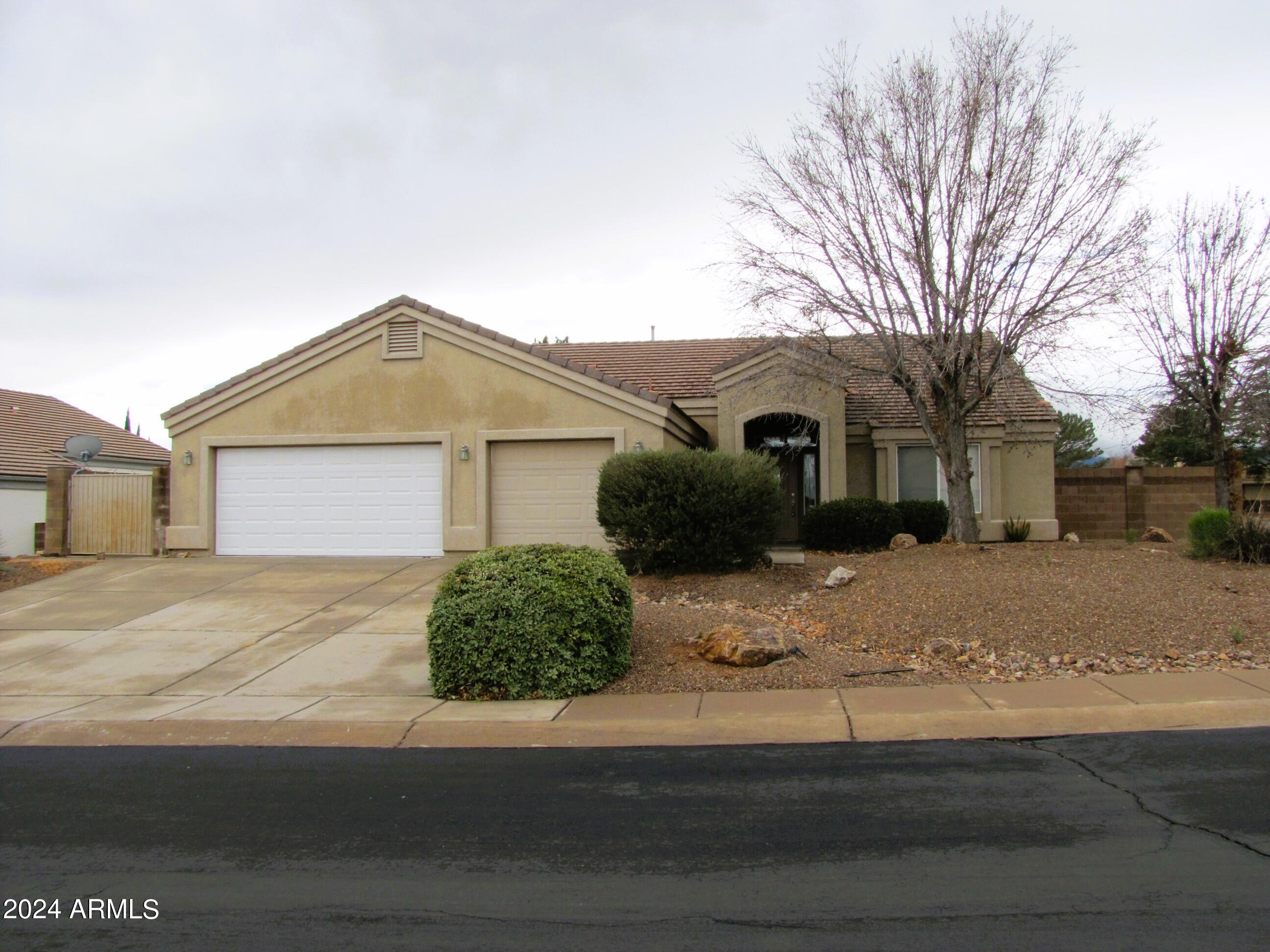 COUNTRY CLUB VILLAGE - Residential Lease