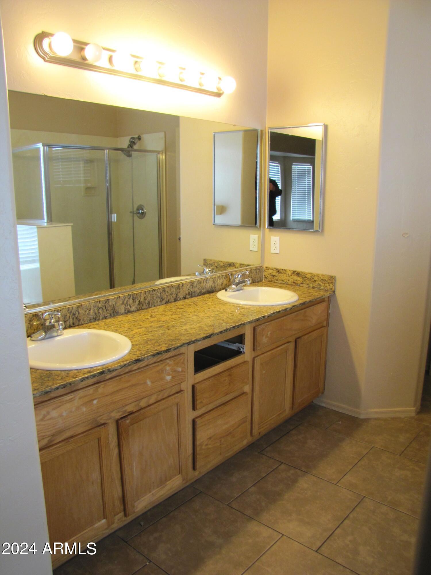 COUNTRY CLUB VILLAGE - Residential Lease