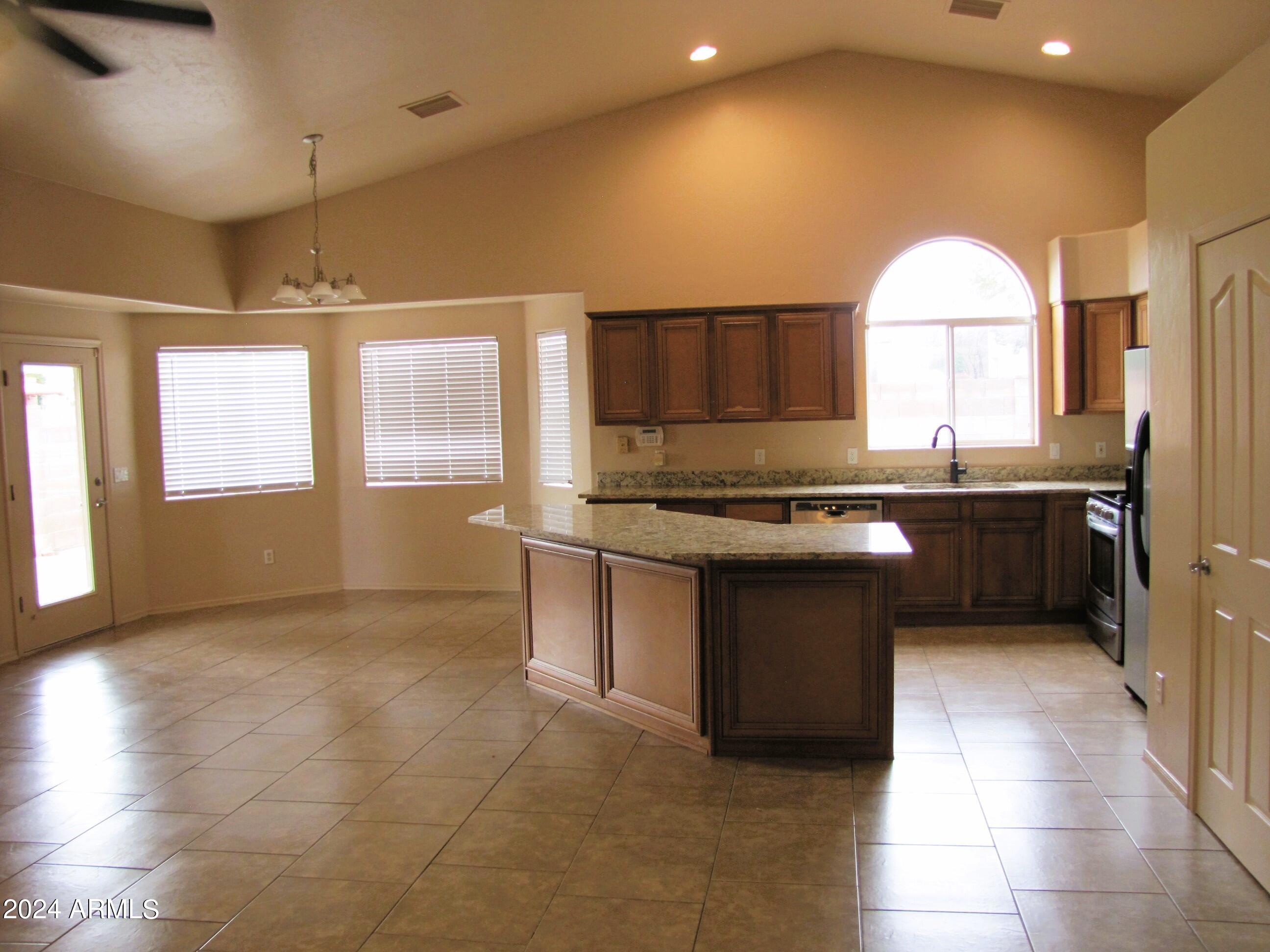 COUNTRY CLUB VILLAGE - Residential Lease