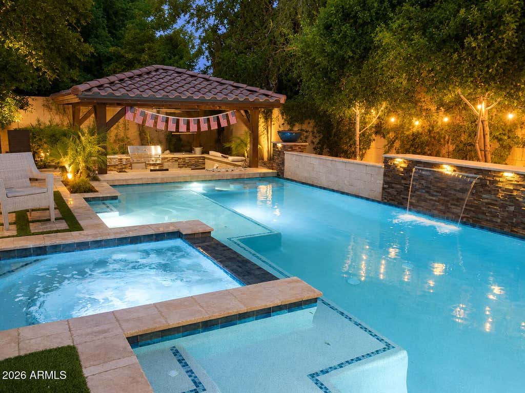 Photo of 1151 W Horseshoe Avenue, Gilbert, AZ 85233 (MLS # 7049309)