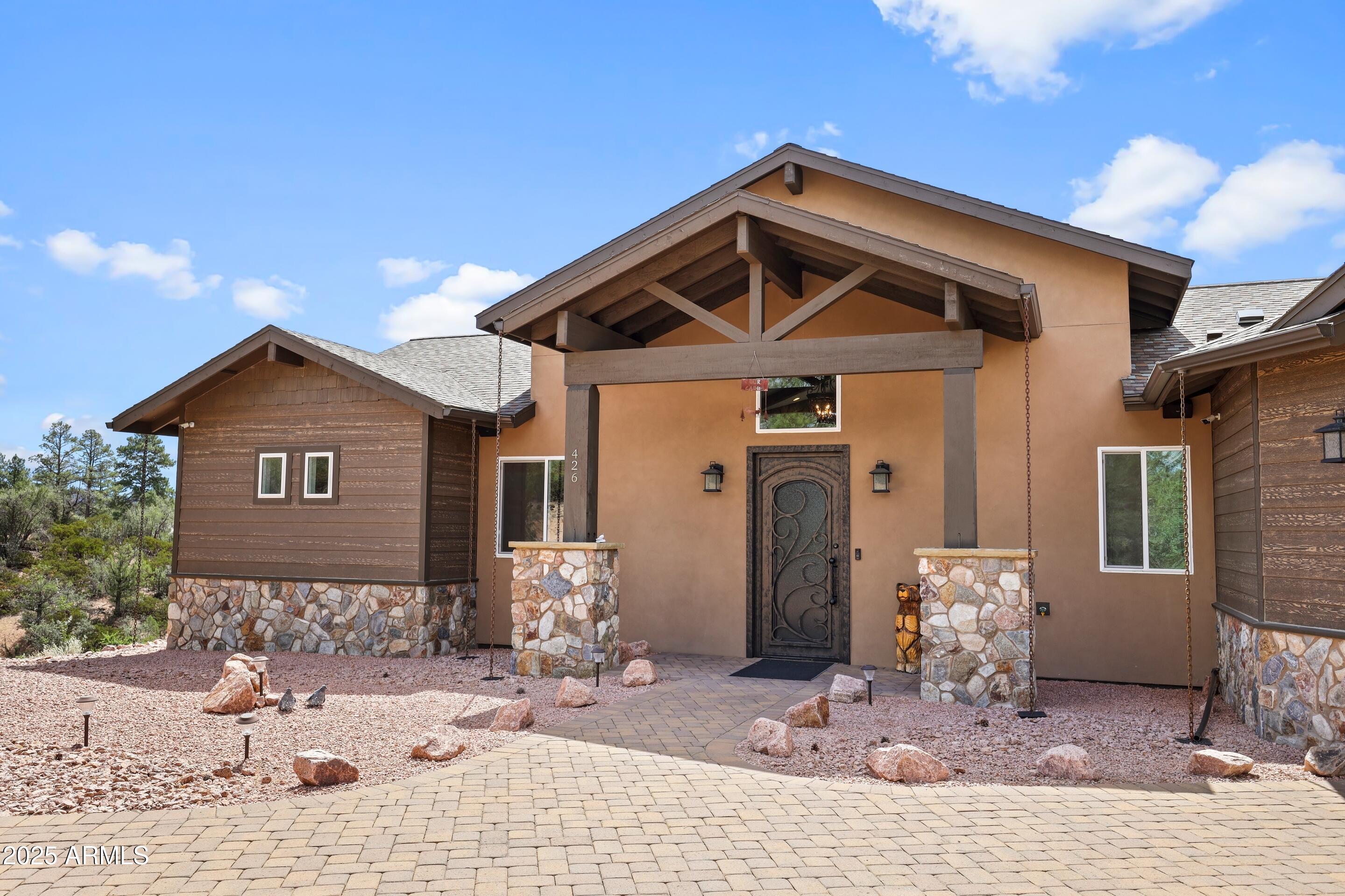 426 E Highline Drive