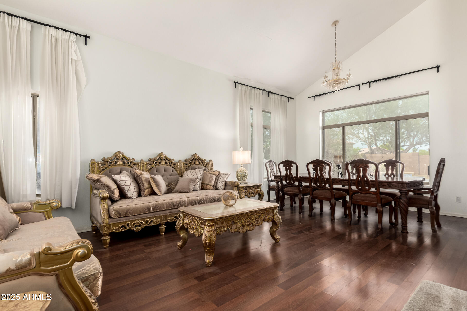 4604 E SUMMERHAVEN Drive