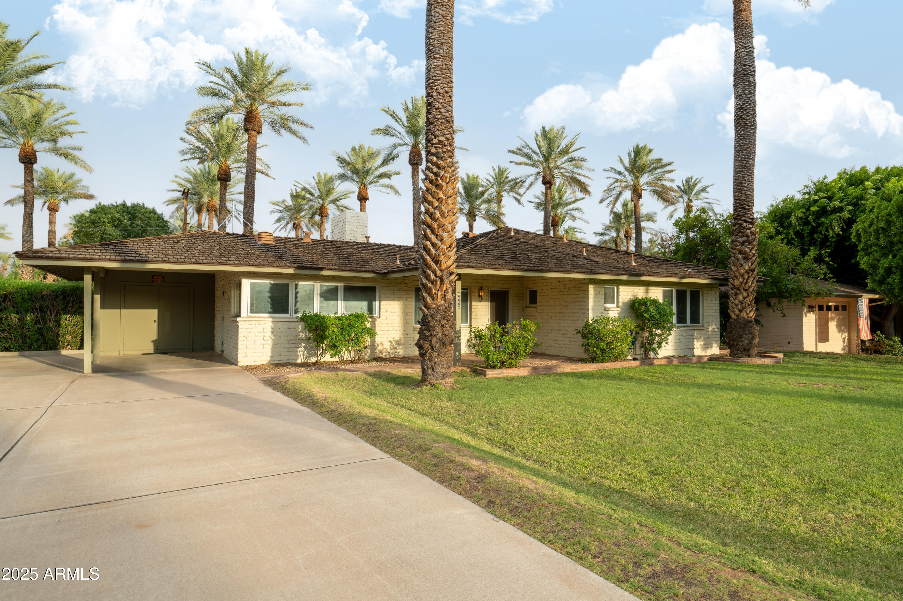 4443 N 46th Place
